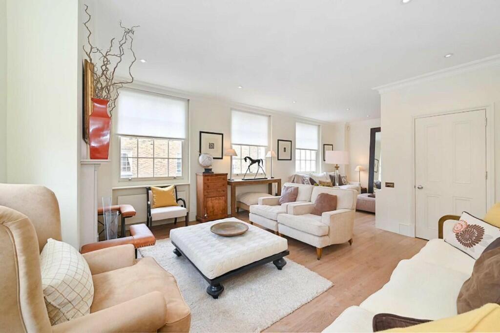 Royal Regency - Sleeps 8 Apartment