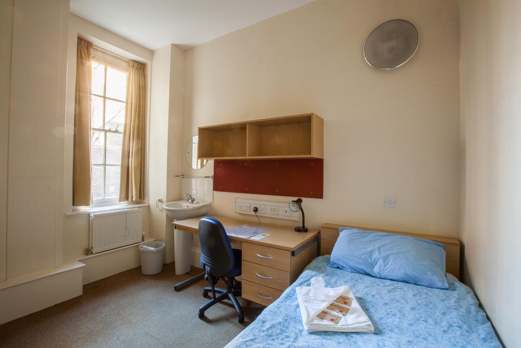 Lse Passfield Hall Apartment