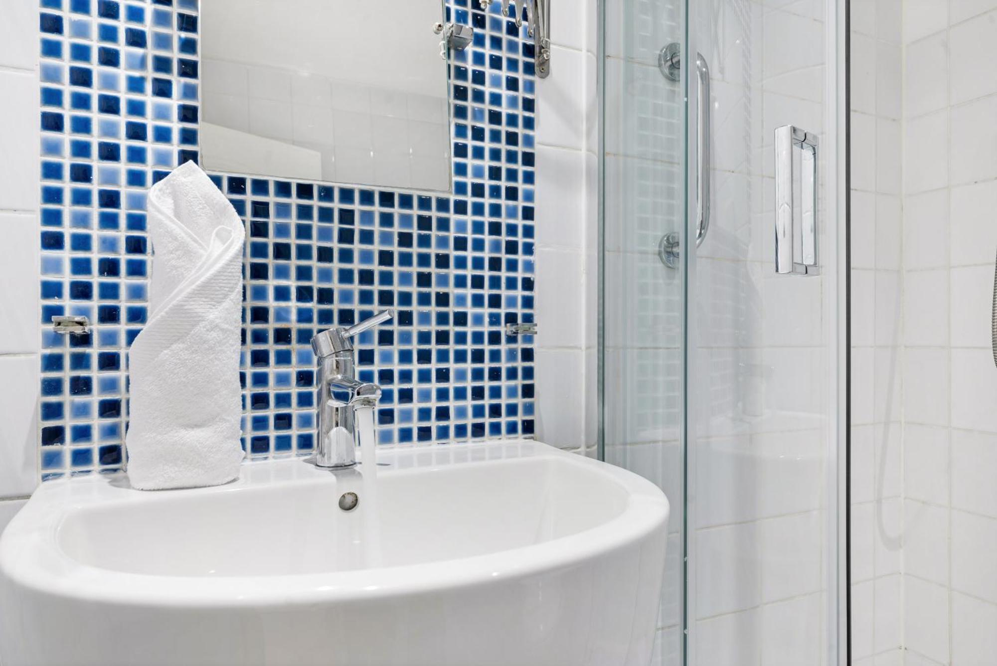 Leilighet 2bd Flat Opp Harrods - Sleeps 5 *