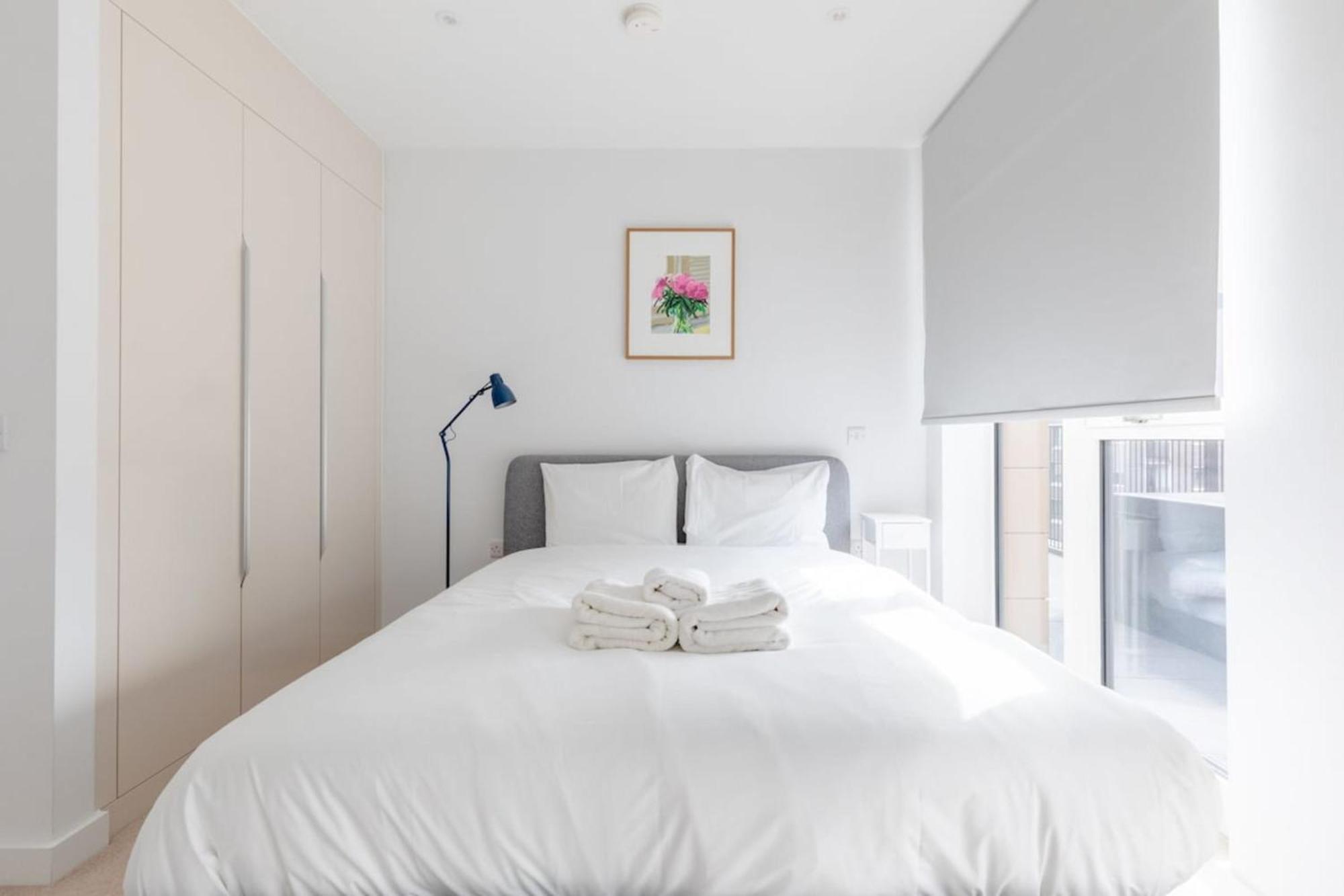 Apartment Stylish 2bd Oasis Wbalcony South East London! *