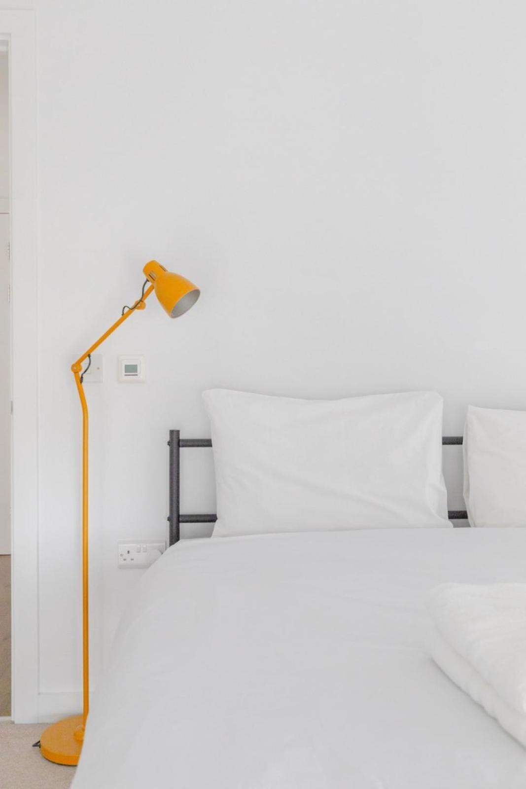 Stylish 2bd Oasis Wbalcony South East London! Apartamento *