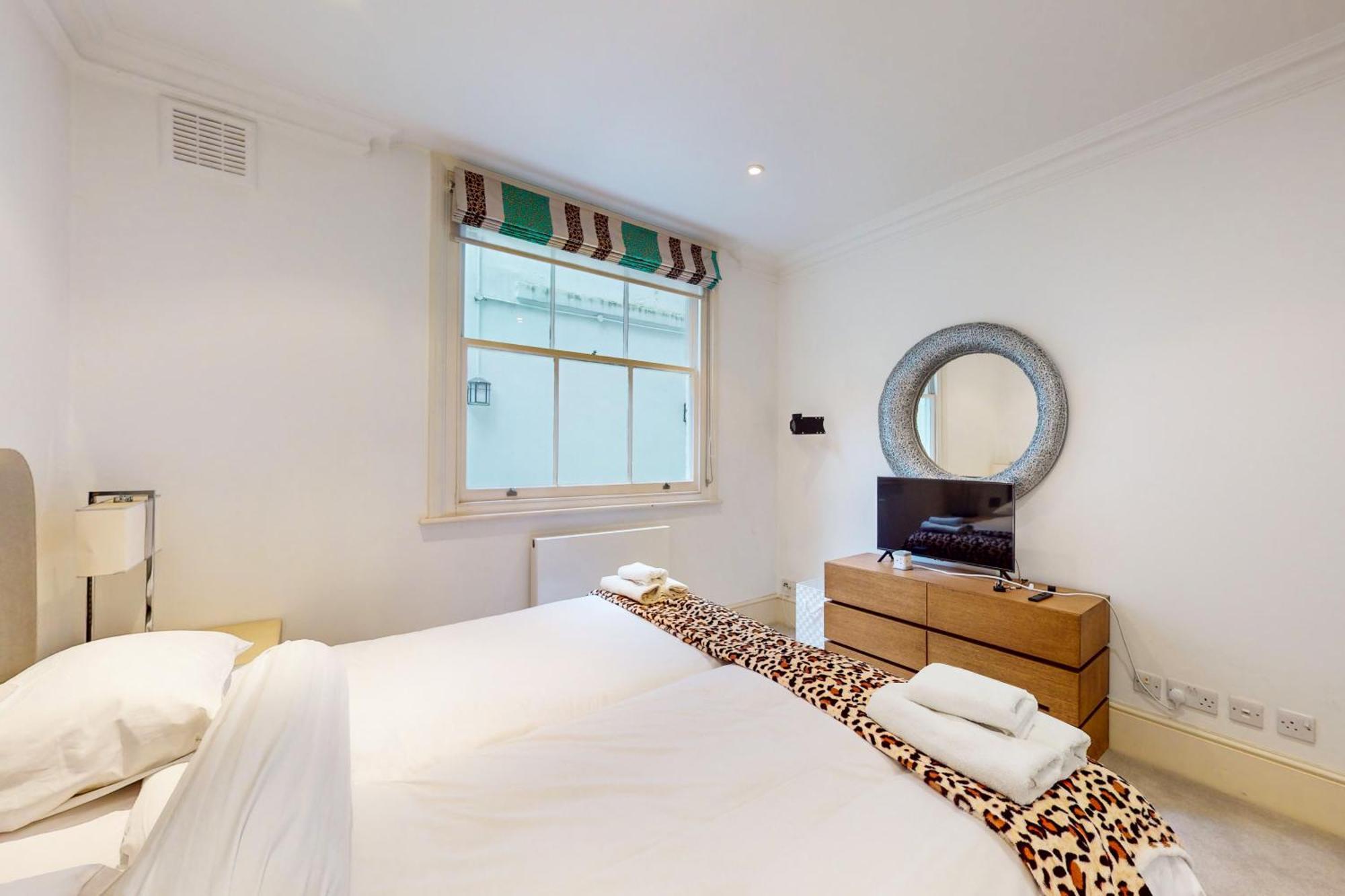 Stunning 2bd Flat In South Kensington With A Patio