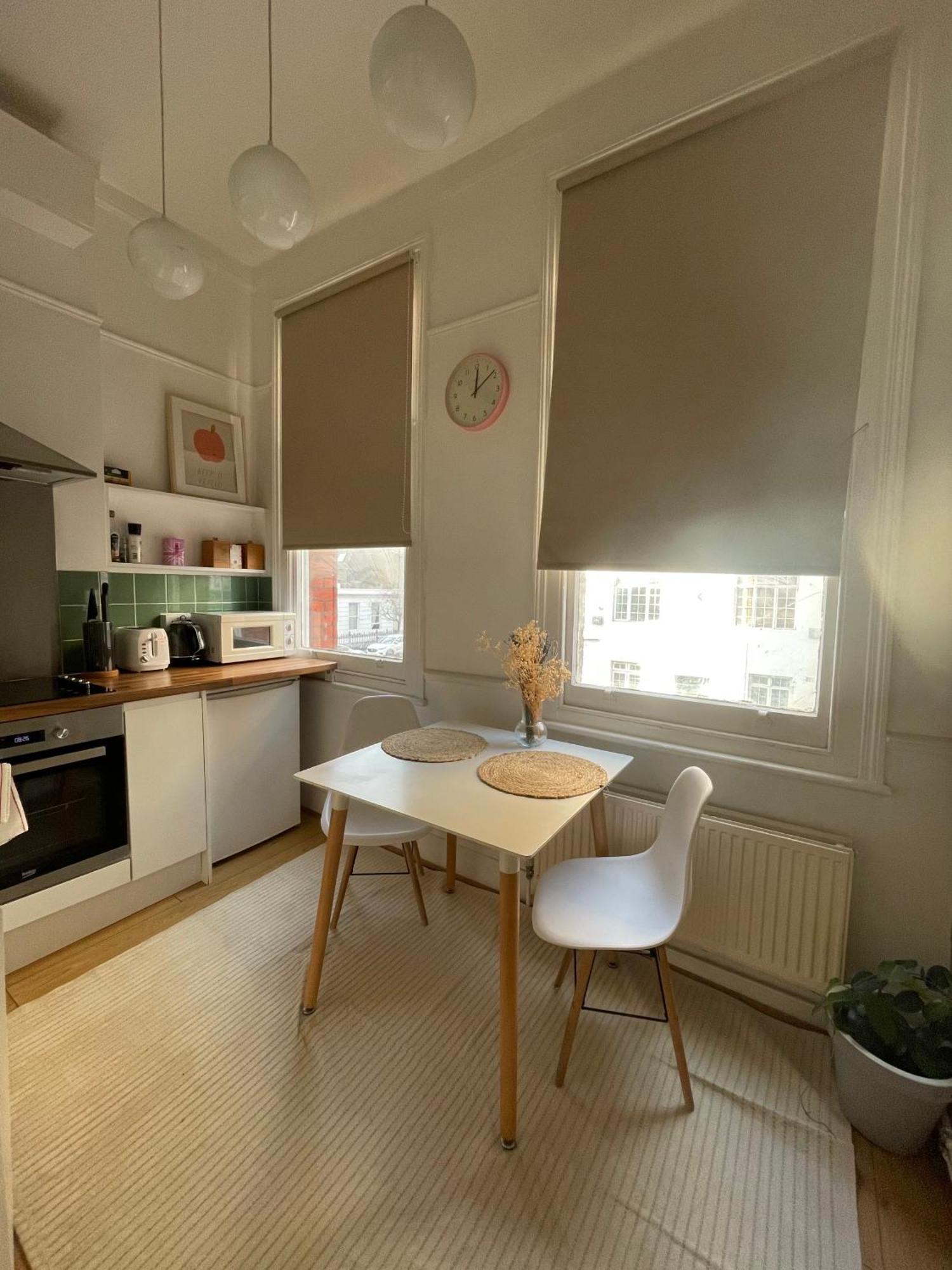 Modern Flat In Victorian West Kensington Mansion Leilighet London