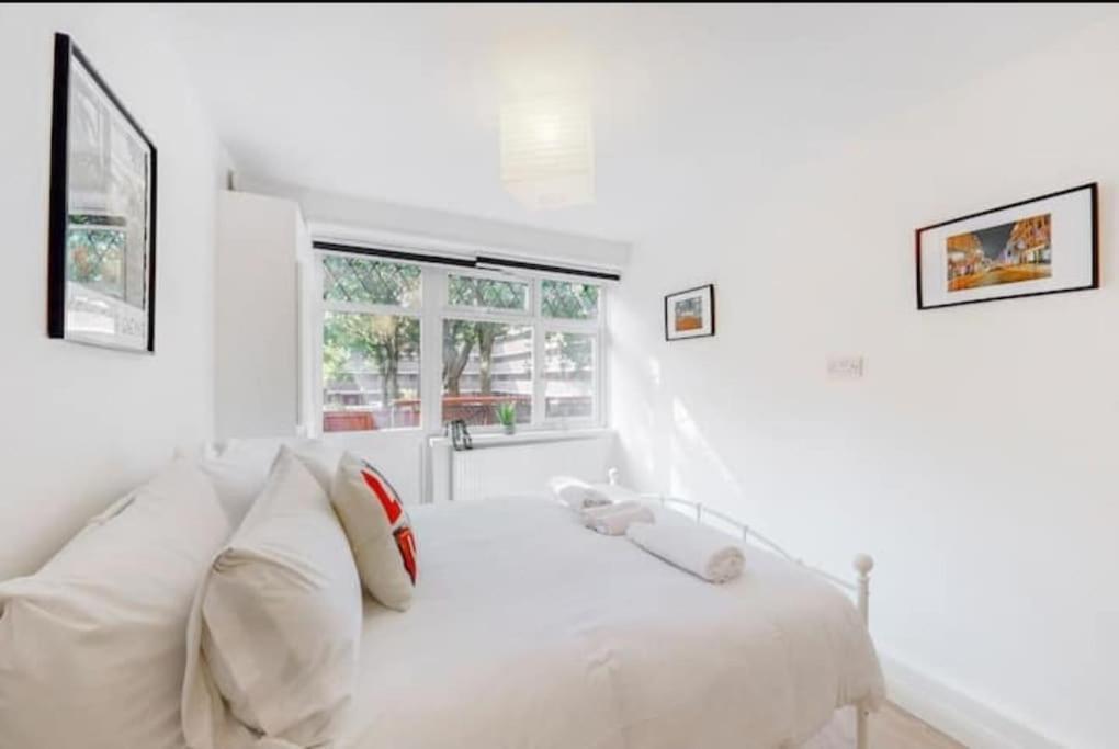 Feriehus Modern 4 Bedroom In Kings Cross With Garden *
