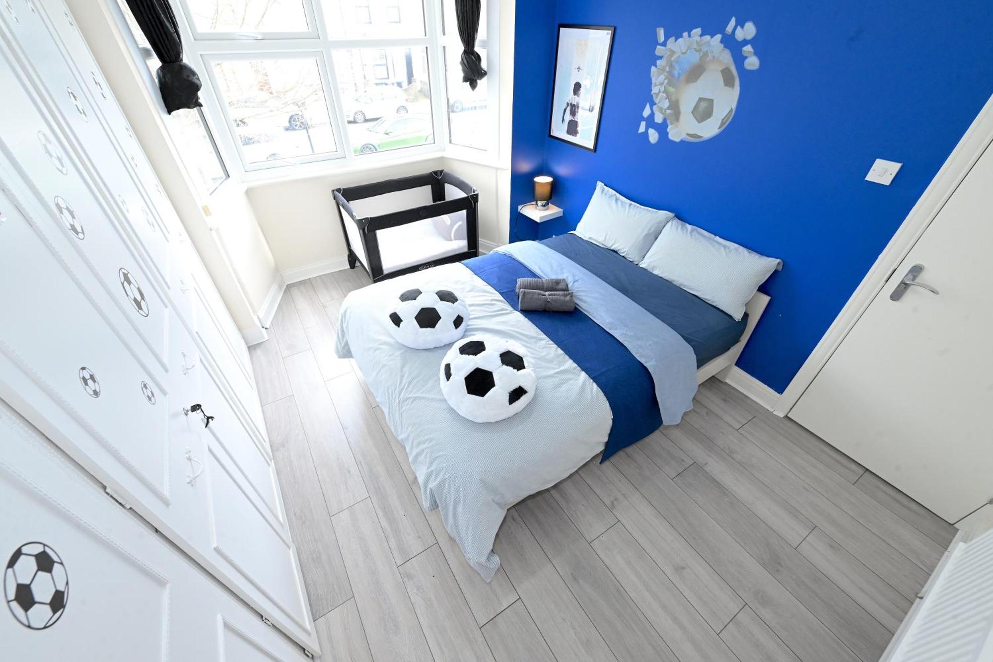 Spacious 5 Bedroom House Next To Tottenham Stadium * London