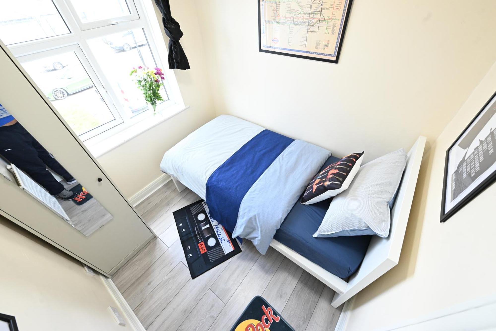 Spacious 5 Bedroom House Next To Tottenham Stadium Apartment London