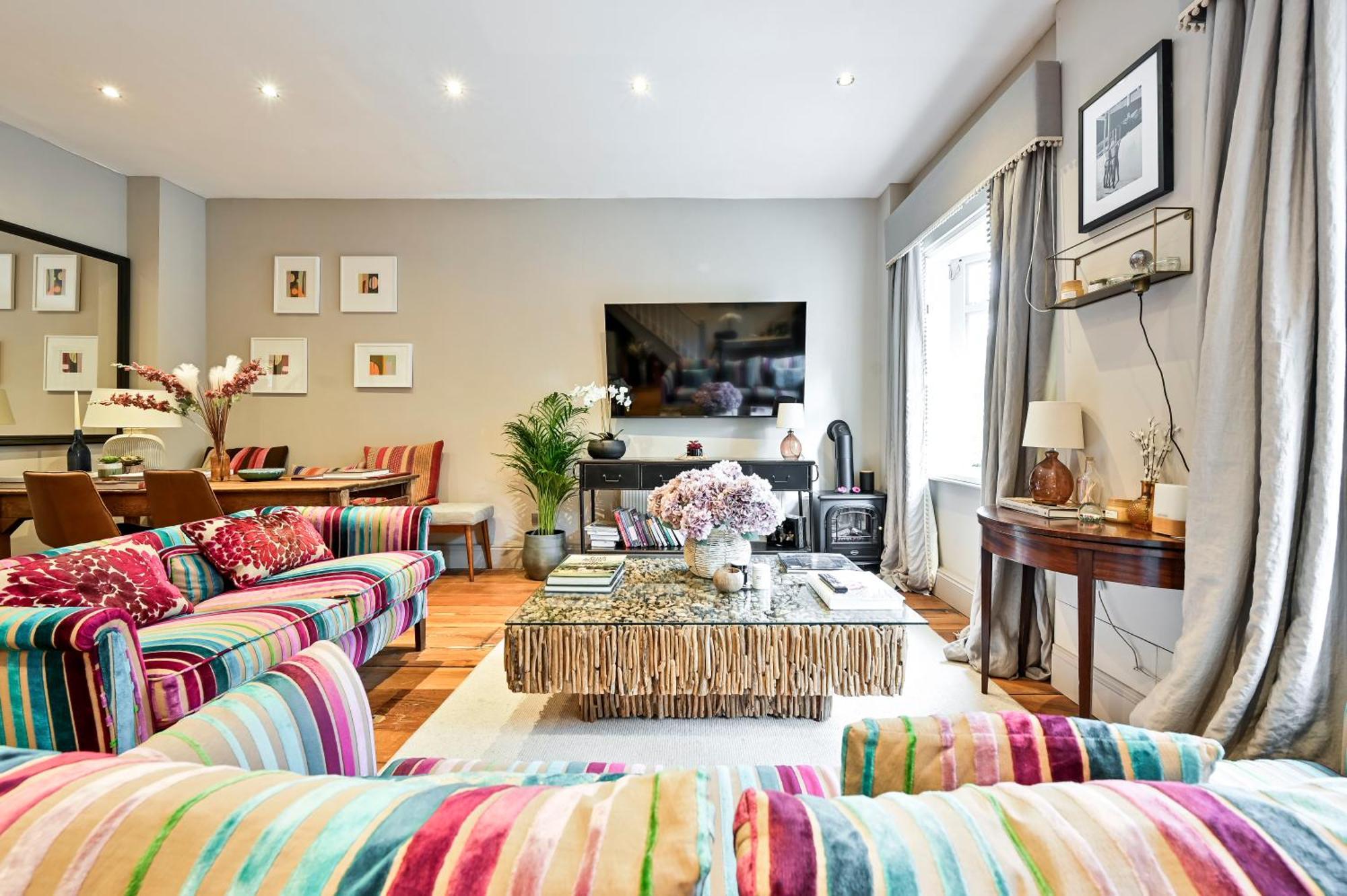 Magnificent 2 Bed Hyde Park Mews House Leilighet London