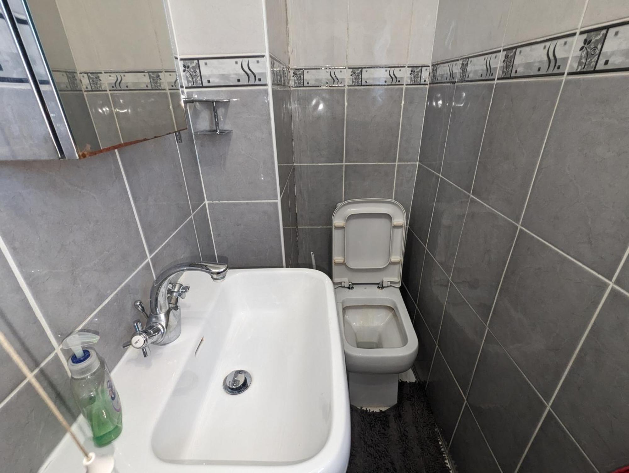 Stepney Green Self Contained Studio London