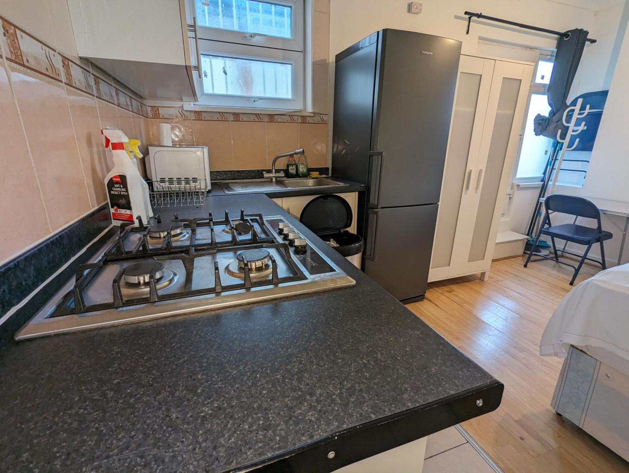 Stepney Green Self Contained Studio Apartment London