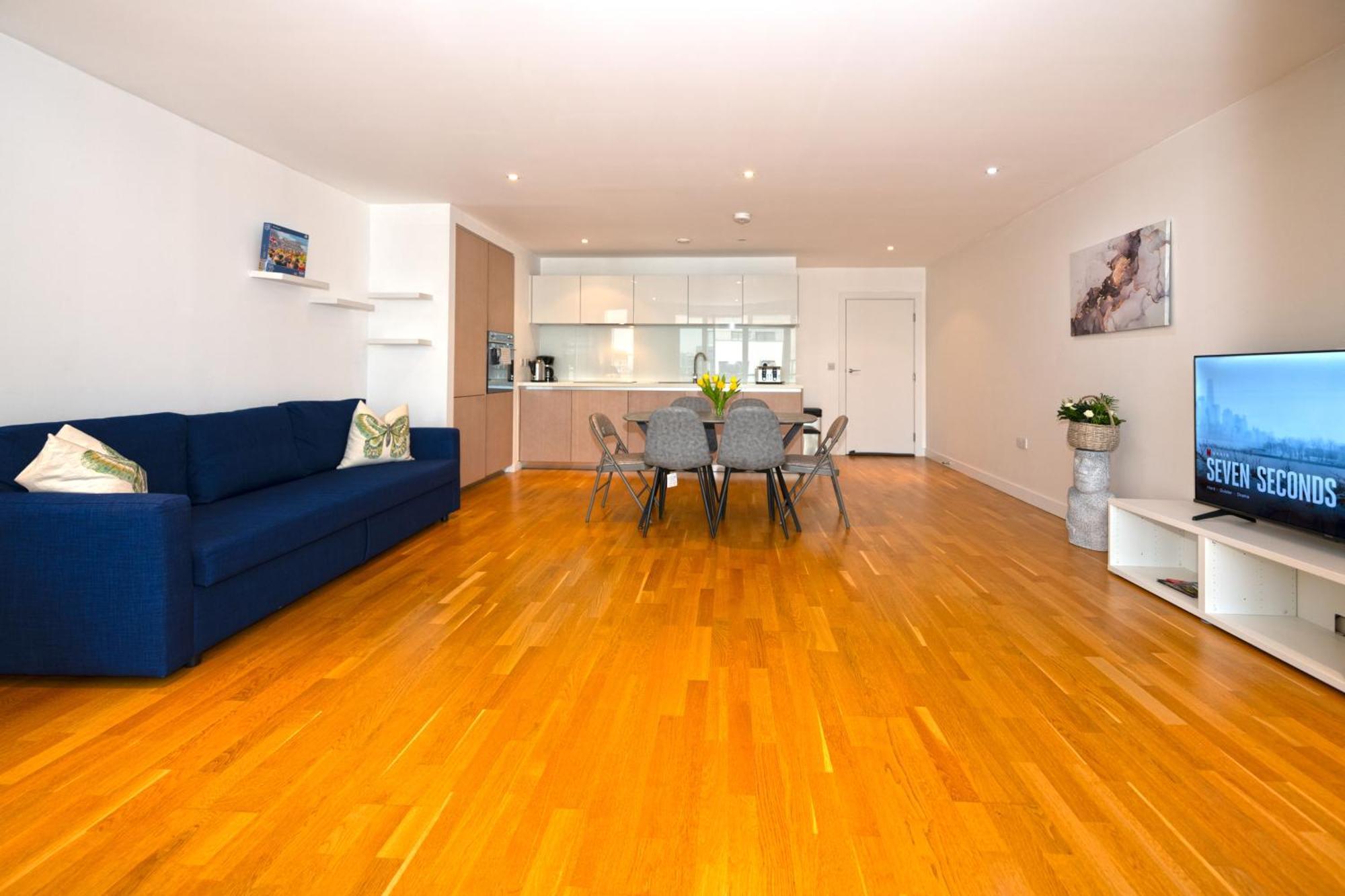 Kew Bridge Penthouse Apartment