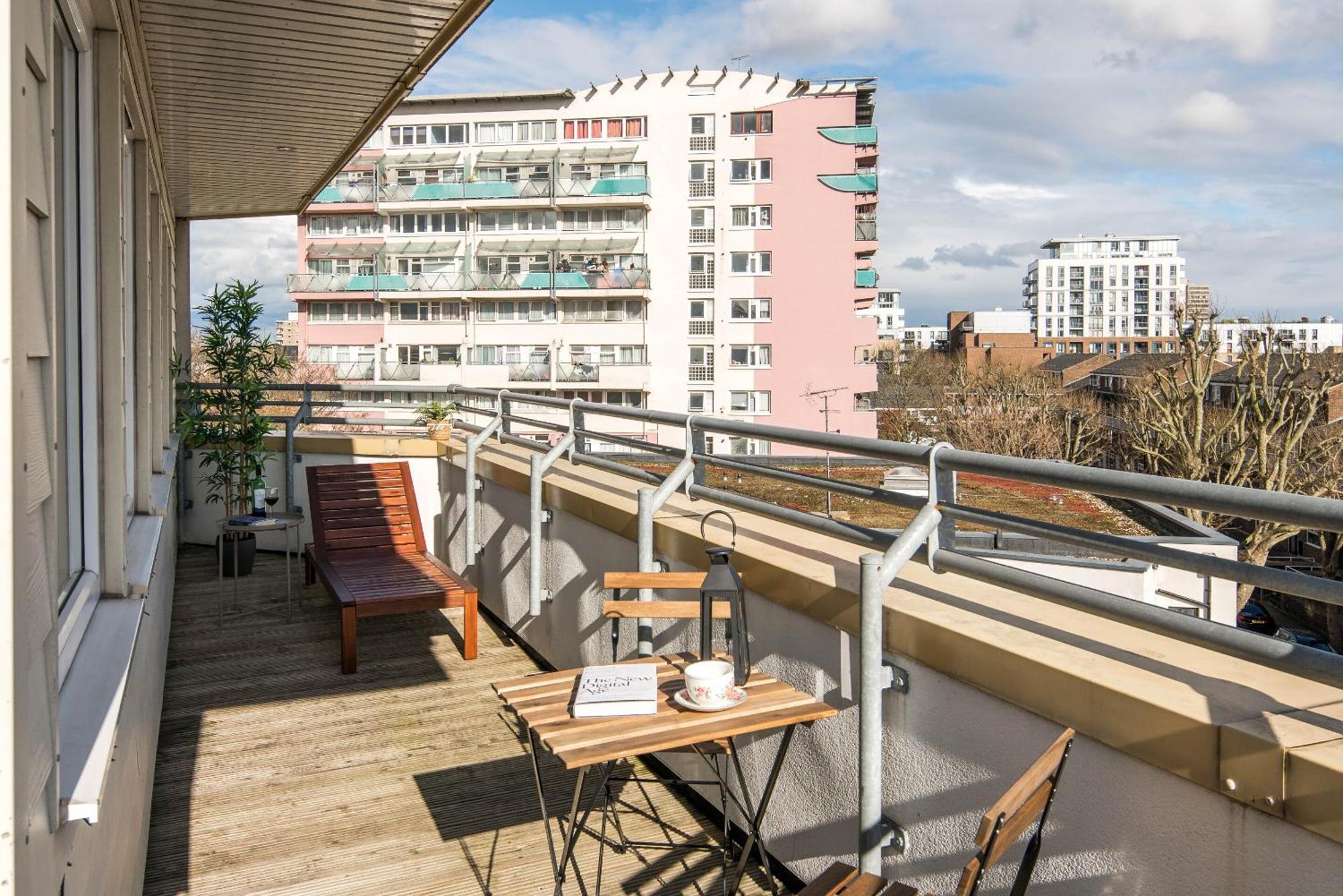 Canarywharf By Sleepy Apartment London
