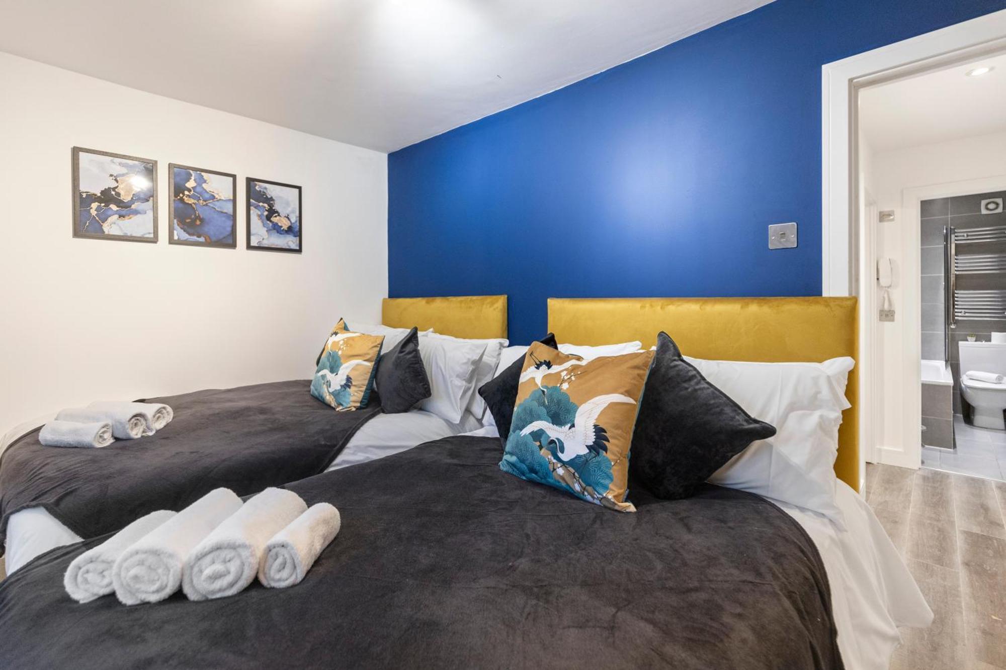 Diamond Camden Town 3 Bedroom Sleeps 11 Apartment *