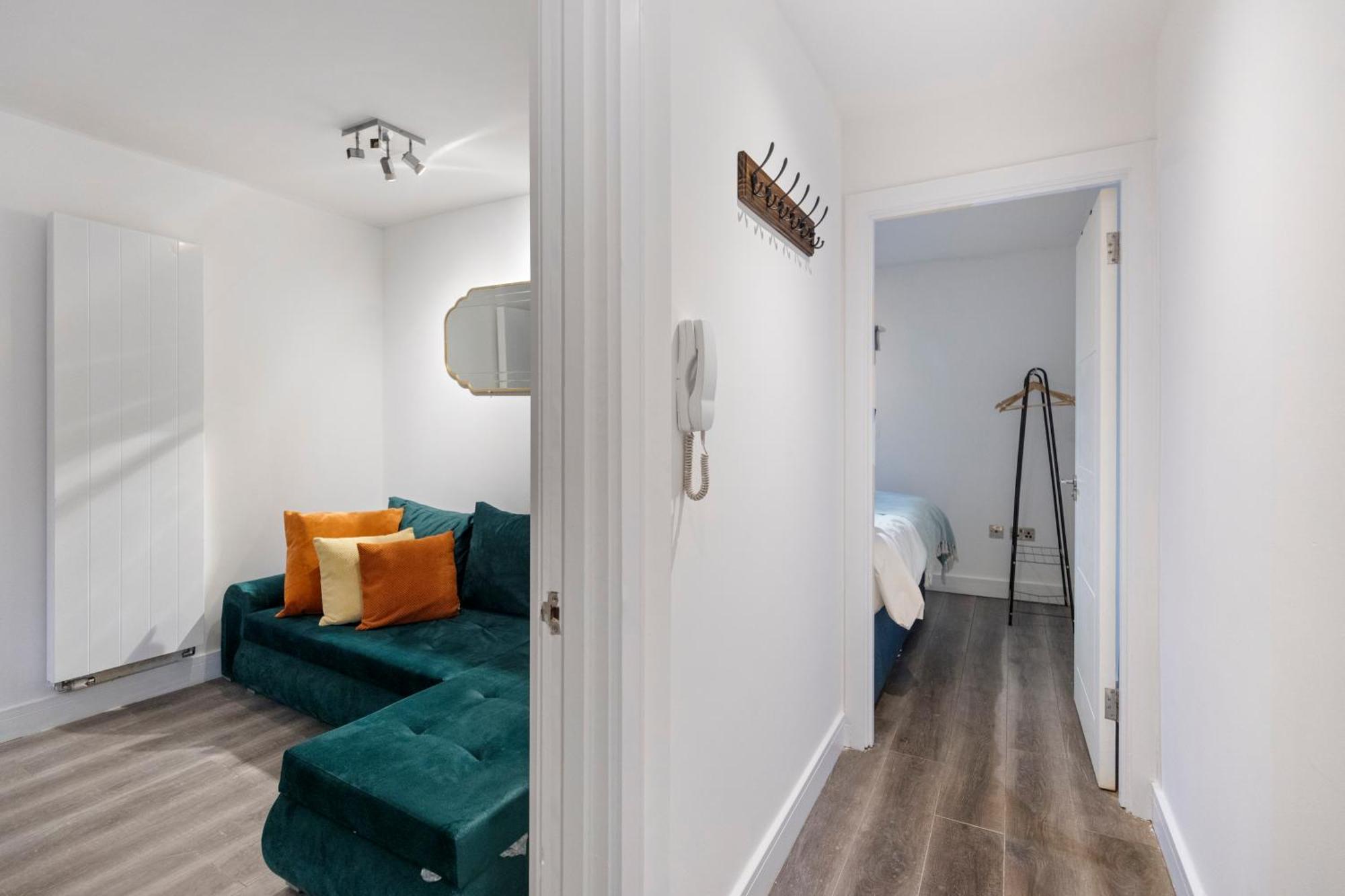 Diamond Camden Town 3 Bedroom Sleeps 11 London