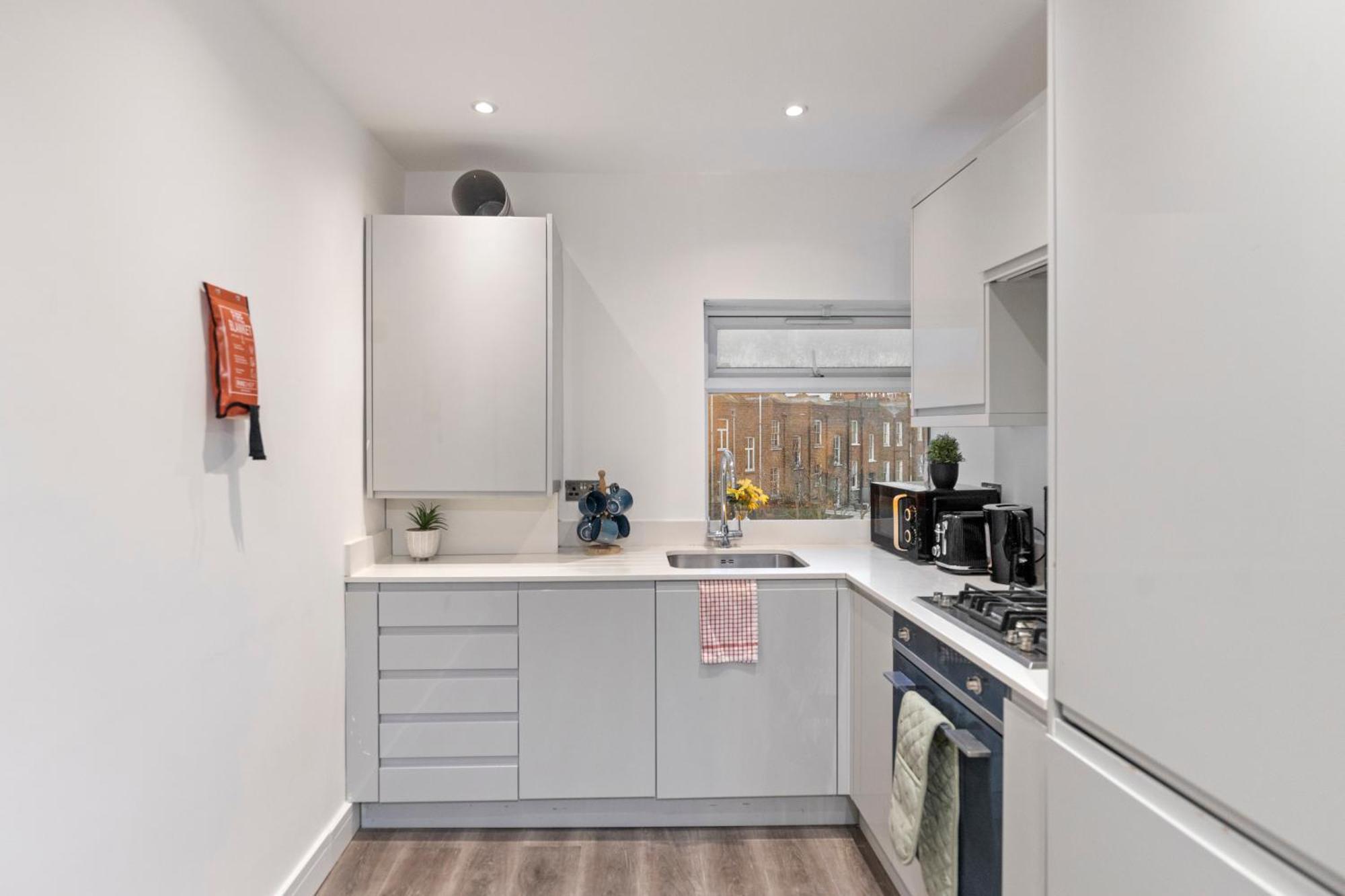Apartment Diamond Camden Town 3 Bedroom Sleeps 11 *