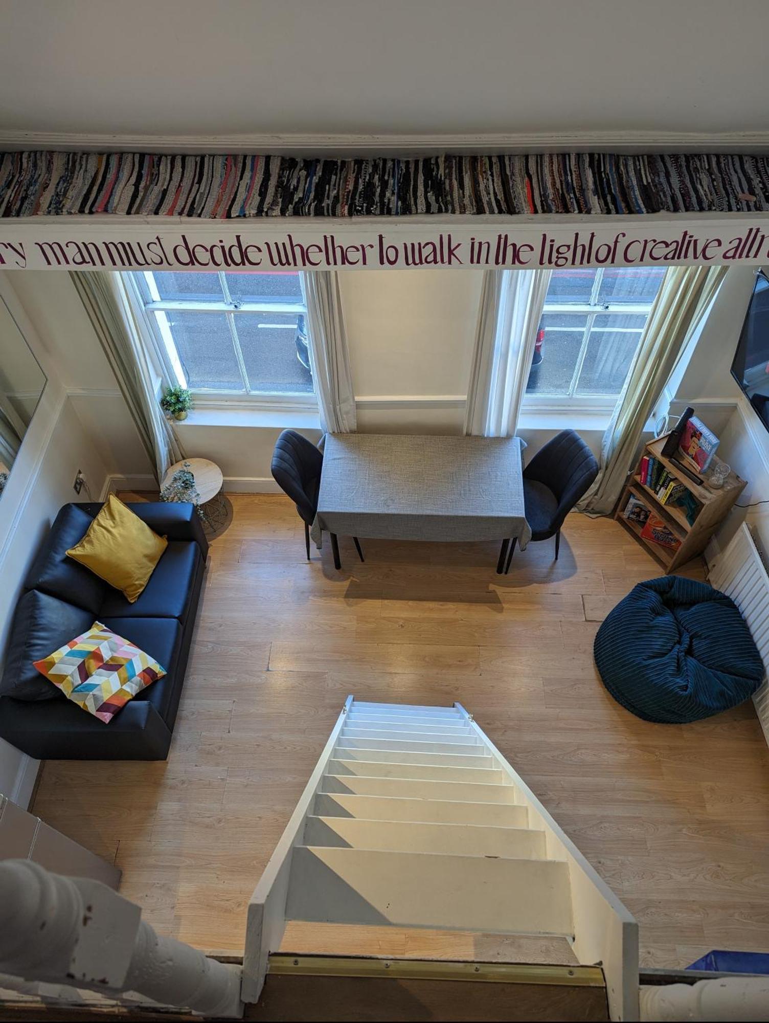 2 Bed In The Heart Of Stoke Newington Londen