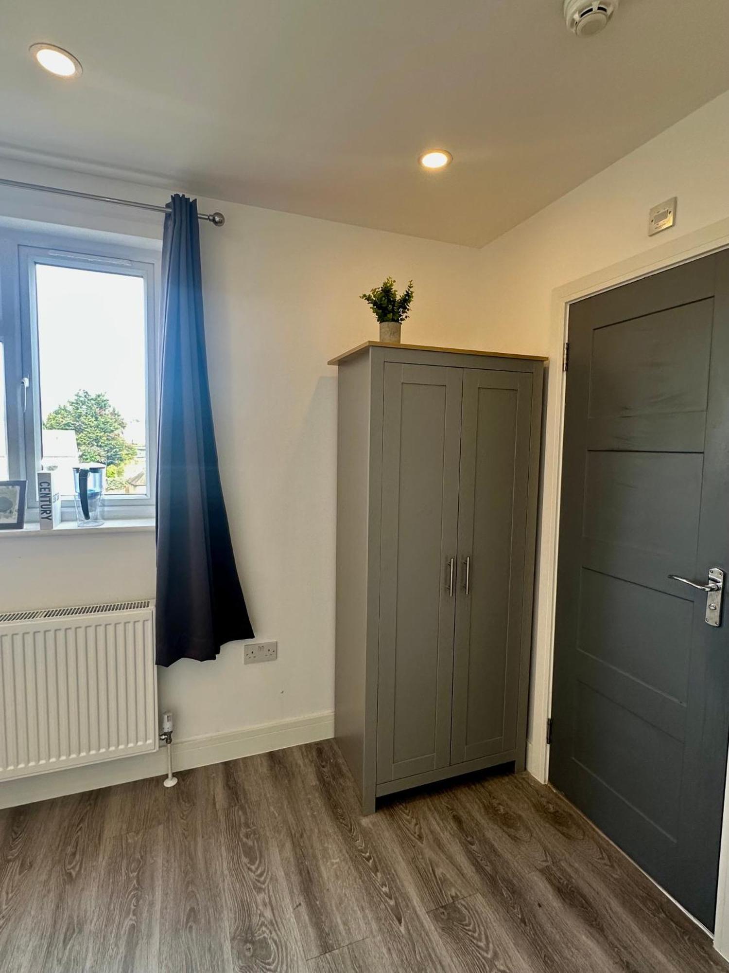 Gasthof Wonderful Ensuite In Wimbledon *