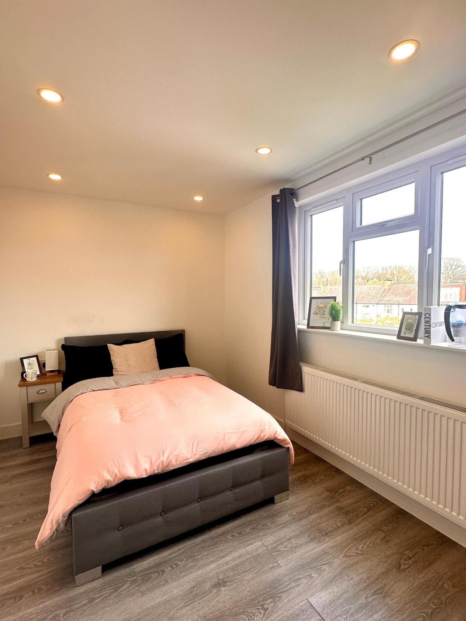 Wonderful Ensuite In Wimbledon Gasthof London
