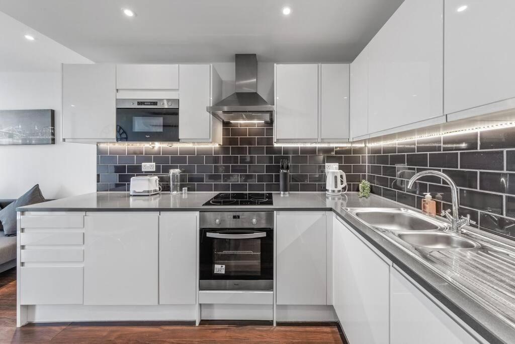New 20 Mins From Waterloo Bp36 Apartamento Londres