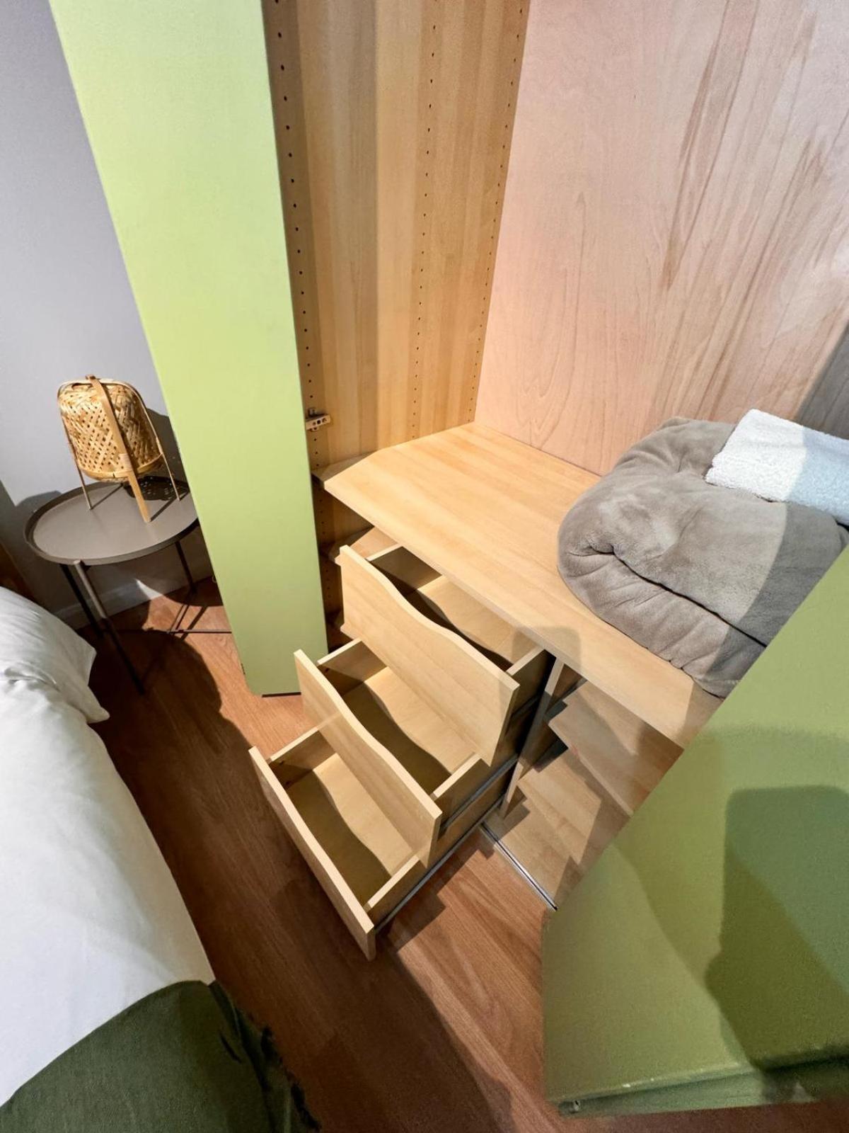 Luxury In Cross Harbour Londen