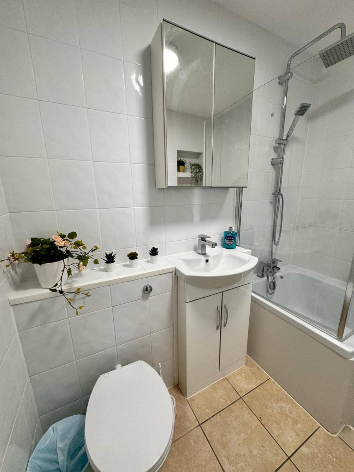 Luxury In Cross Harbour Gasthuis *