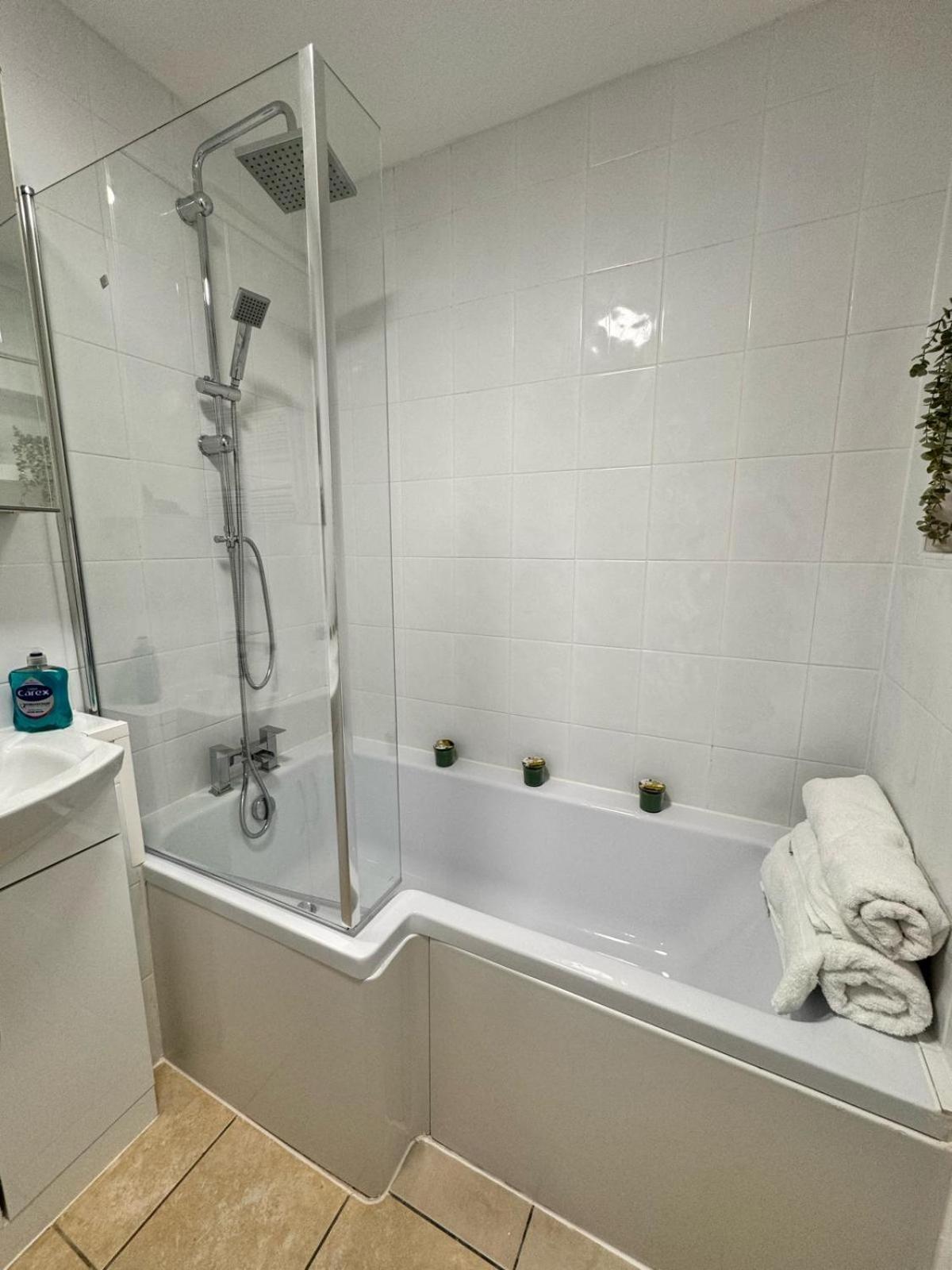 Luxury In Cross Harbour Gasthuis *