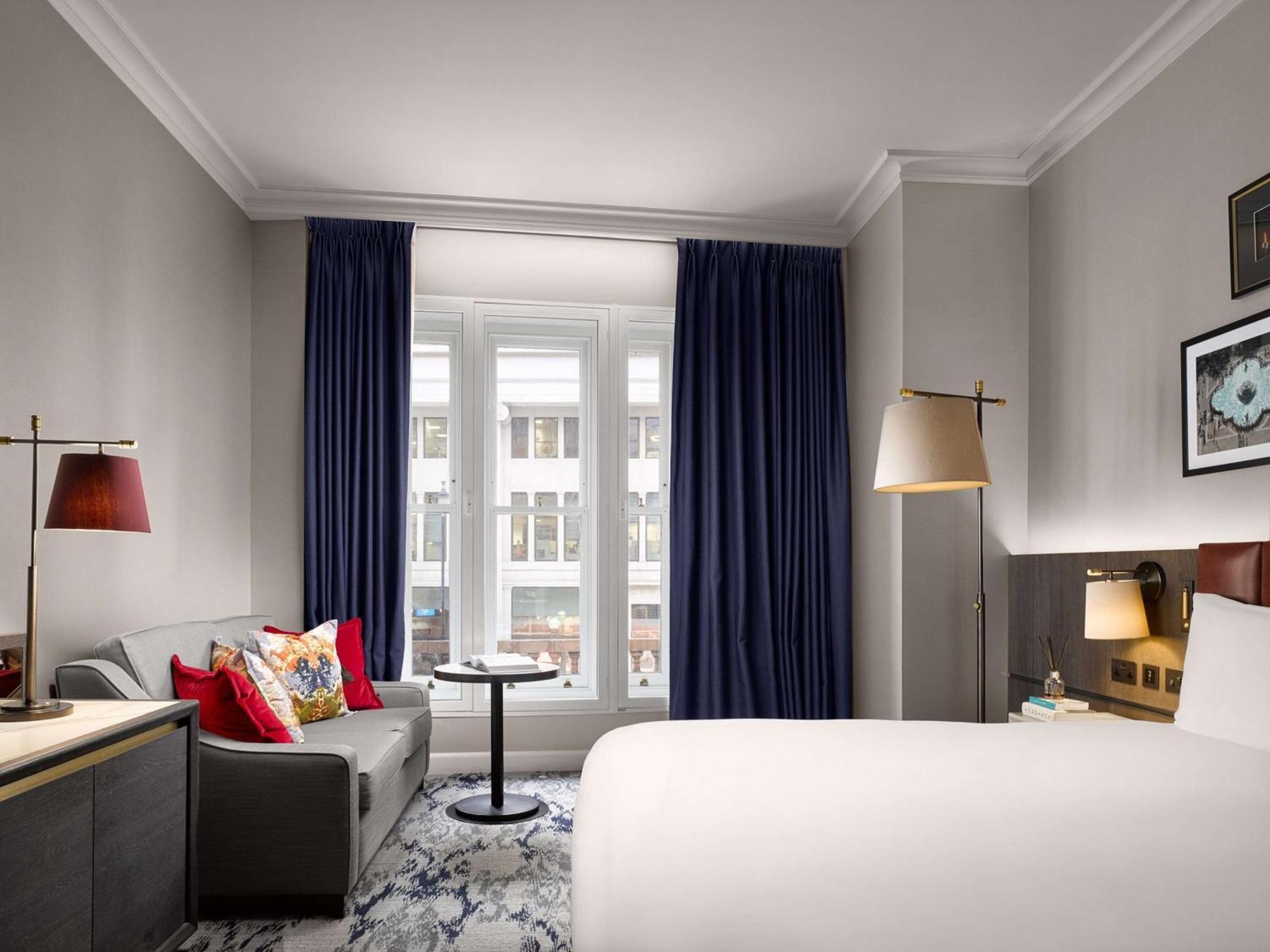 Hotel The Trafalgar St. James, Curio Collection By Hilton 5*