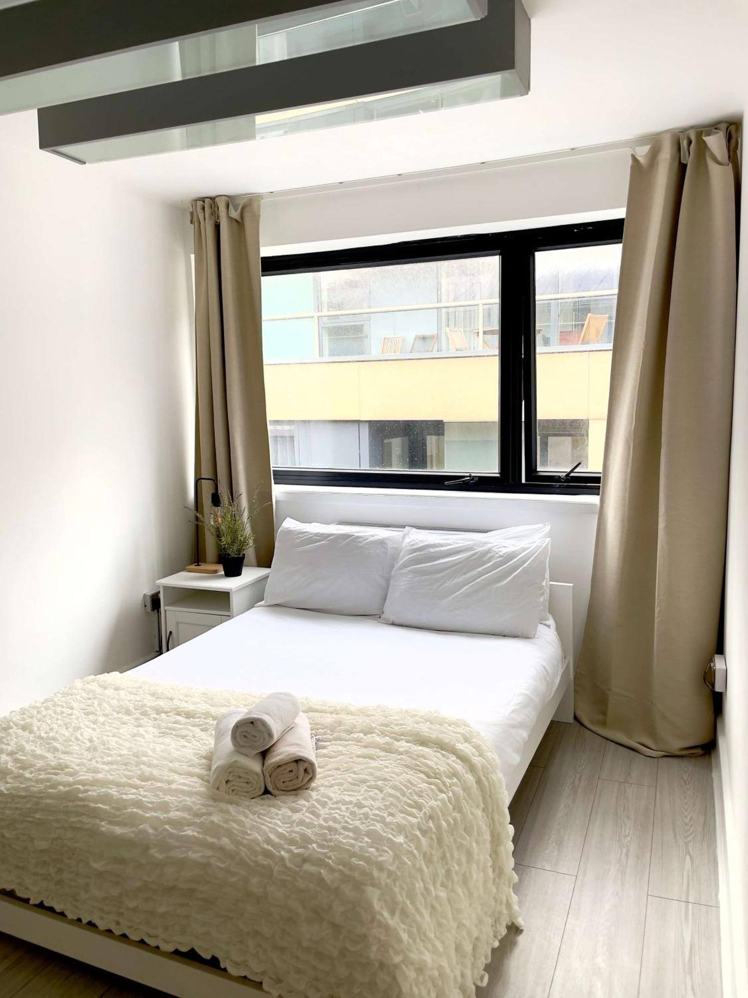 Bright And Beautiful 2bdr Flat London