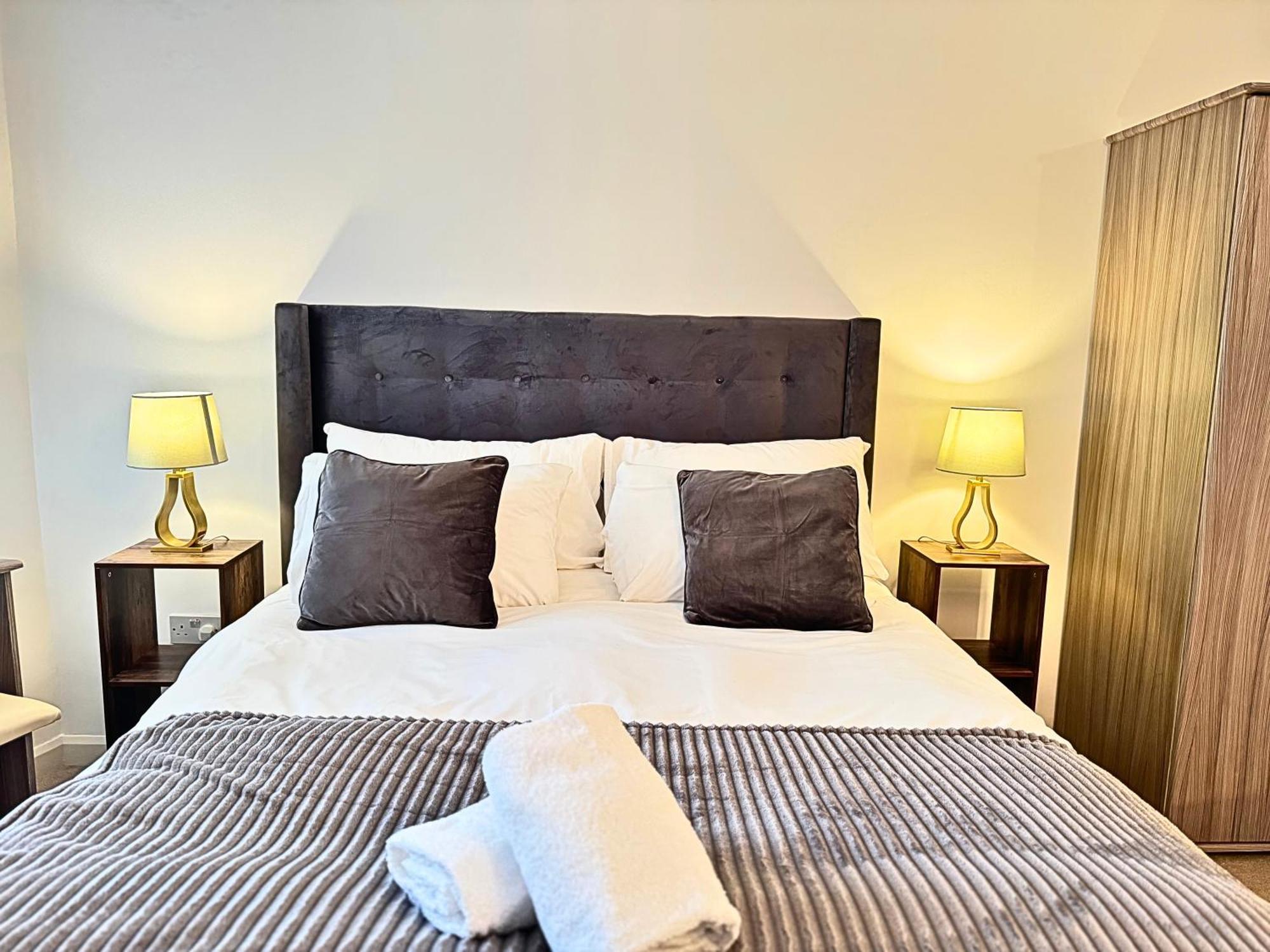 The Heart Of Kensington Mews - 3 Bedrooms House-private Entrance-hyde Park Walk Away-green Park 9 Minutes Underground- The Of With Glamour Of Kensington Vakantiehuis Londen