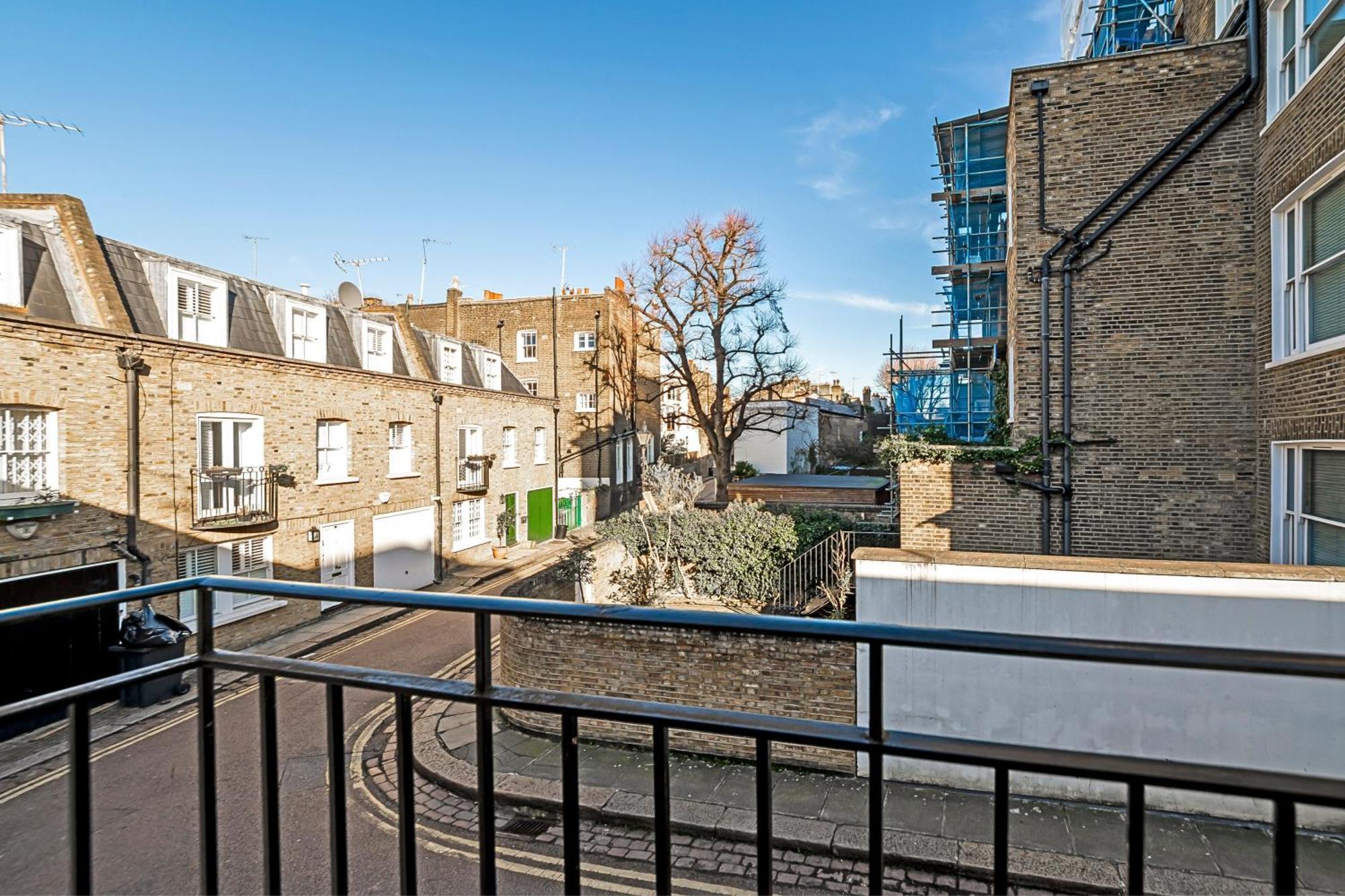 Kensington Oasis: Central Private House Near Attractions Holiday home London