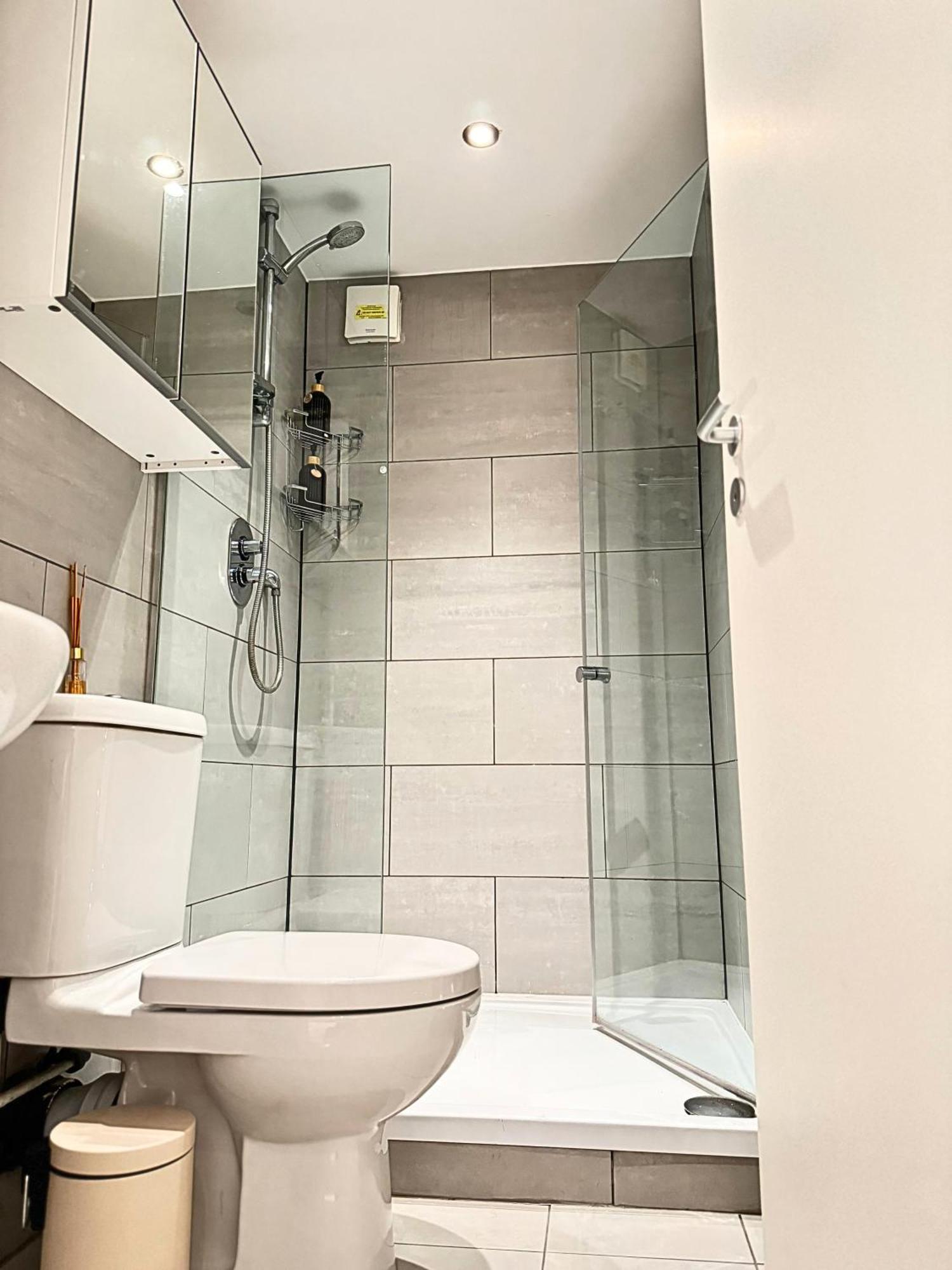 The Heart Of Kensington Mews - 3 Bedrooms House-private Entrance-hyde Park Walk Away-green Park 9 Minutes Underground- The Of With Glamour Of Kensington Сasa de vacaciones