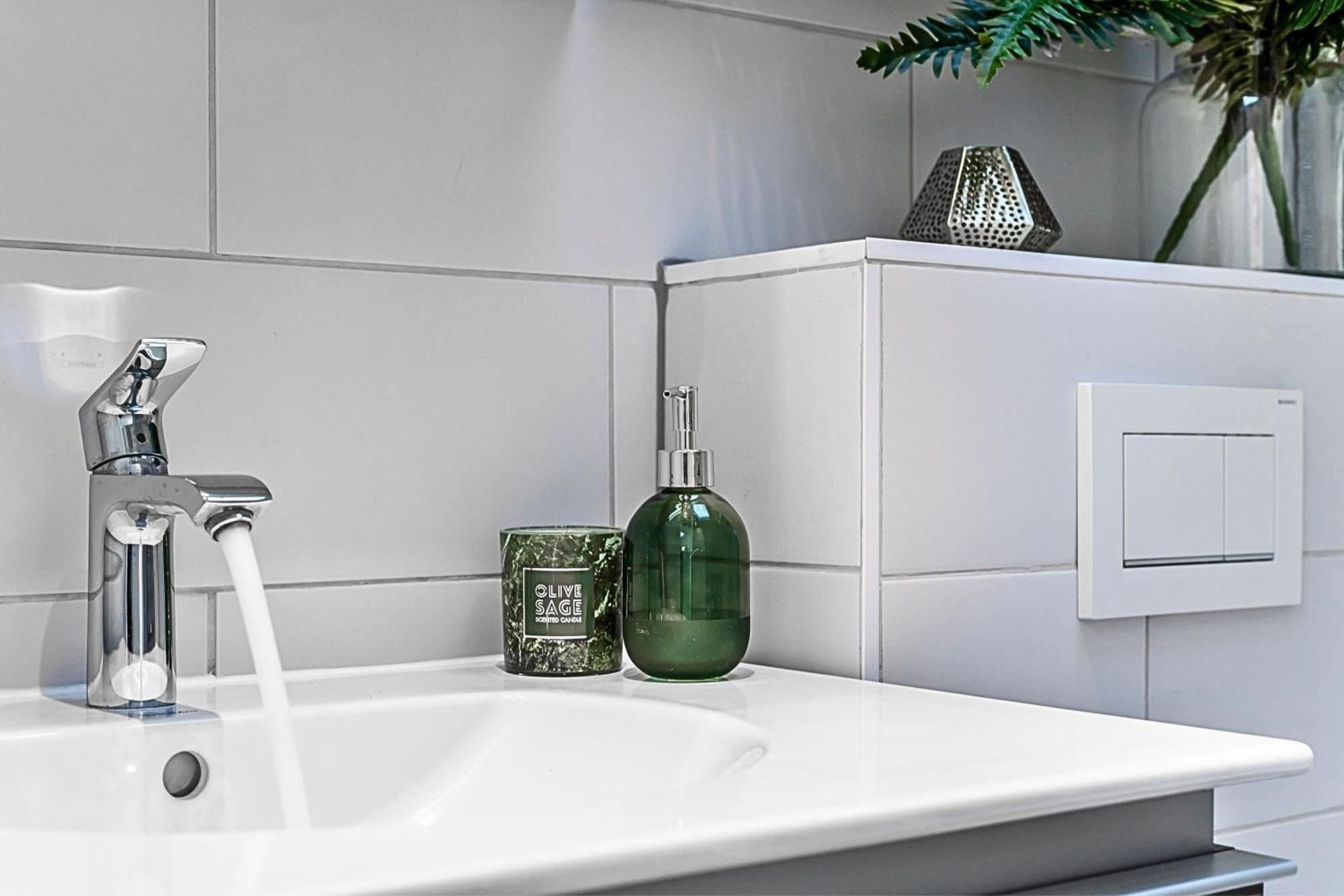 Kensington Oasis: Central Private House Near Attractions Holiday home London