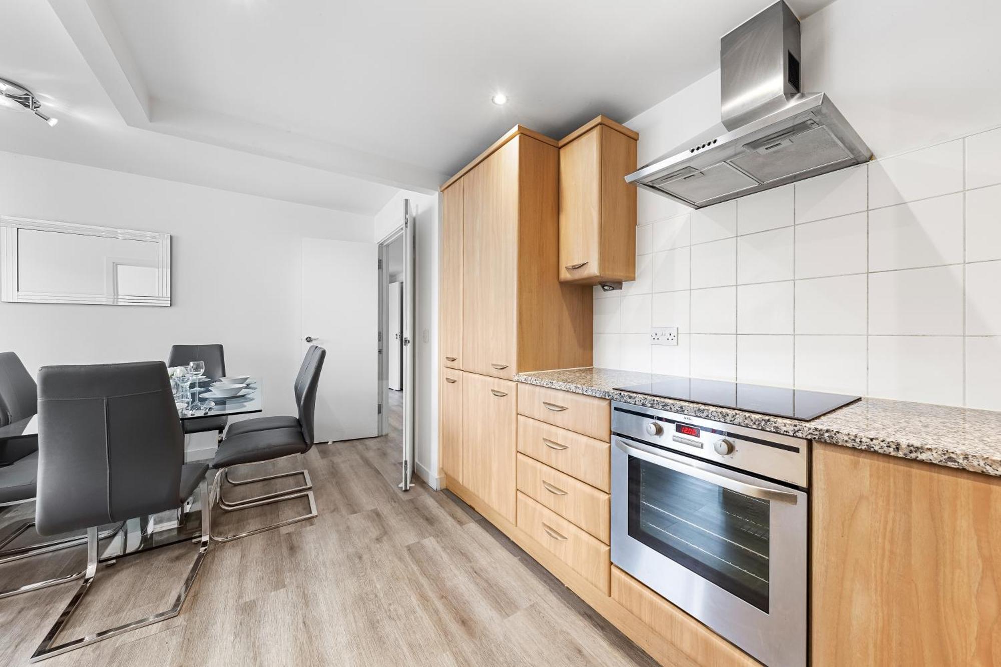 Sercasa - Wandsworth Park - *