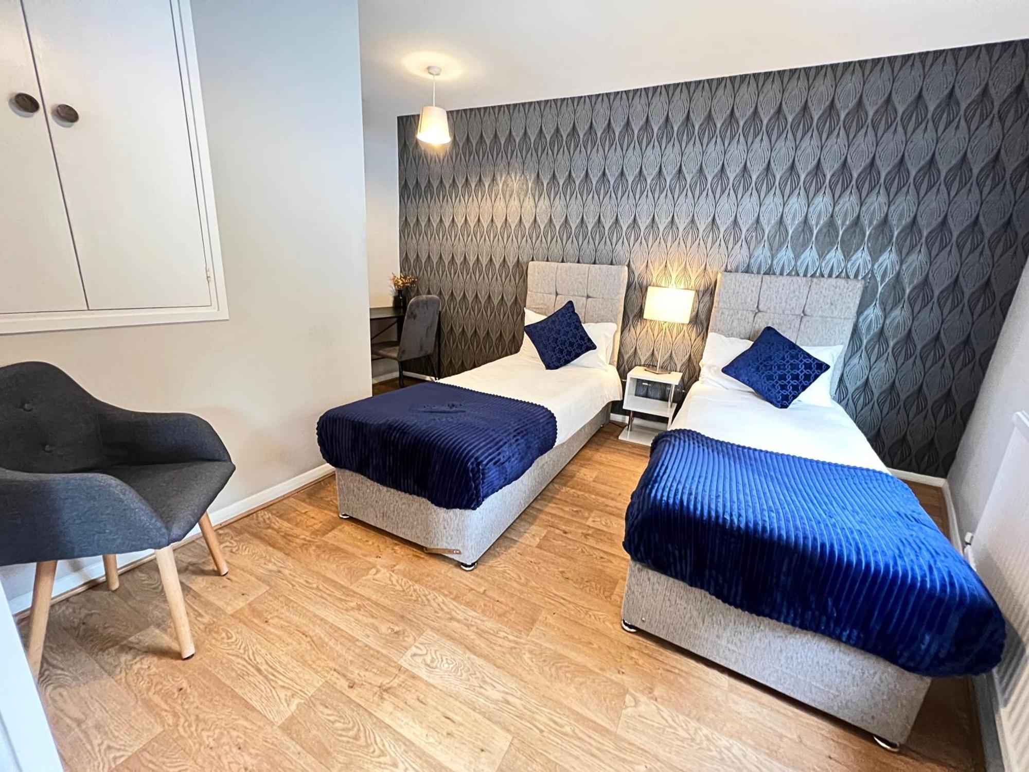 Kensington 2 Bedroom House-big Living Area And Kitchen-harrods-national History Museum-hyde Park-near 2 Underground Lines Holiday home