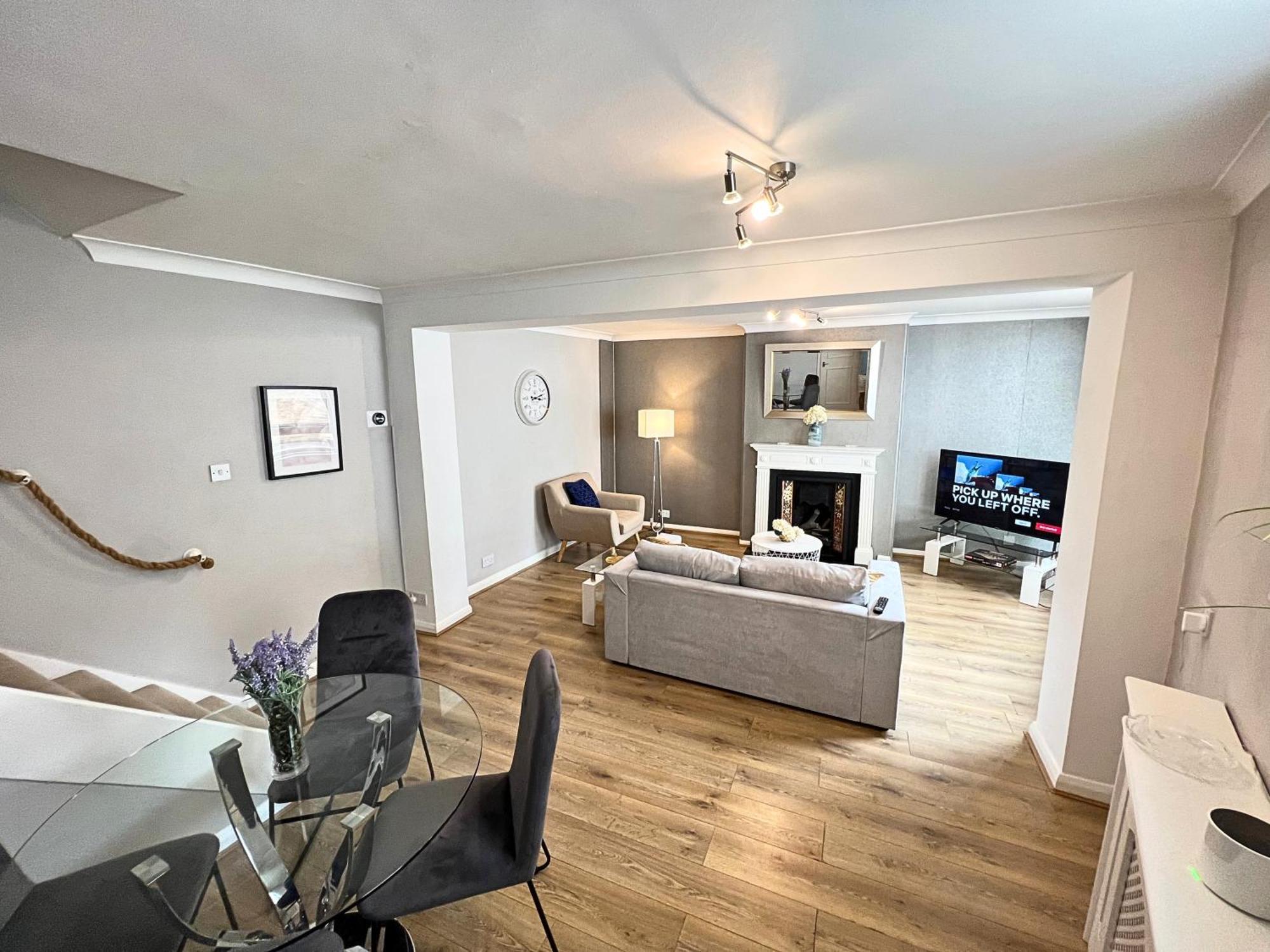 Holiday home Kensington 2 Bedroom House-big Living Area And Kitchen-harrods-national History Museum-hyde Park-near 2 Underground Lines