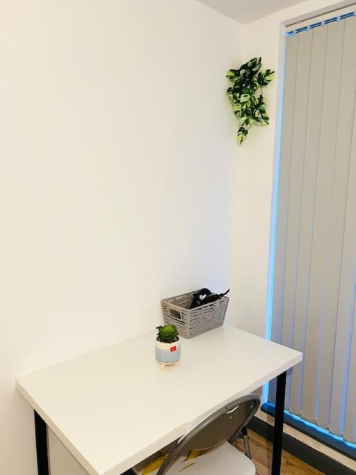 Apartment Excellent Two Bedroom Flat In