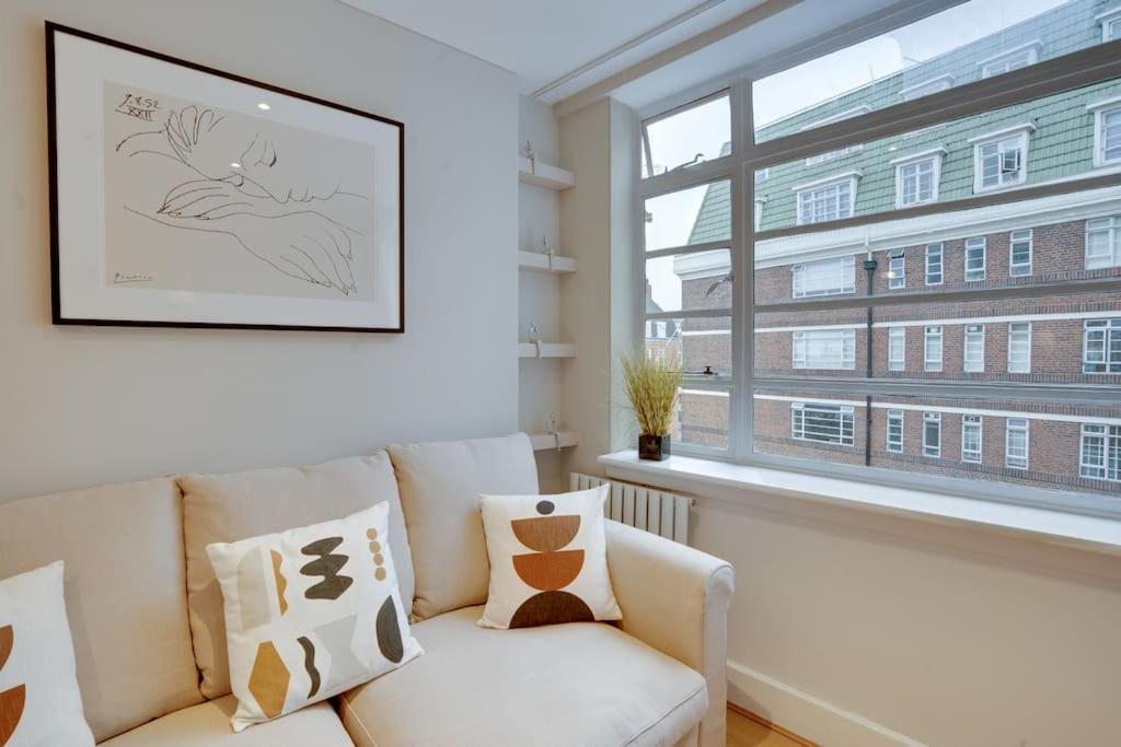 Glamorous Art Deco Flat In Chelsea Appartement Londen
