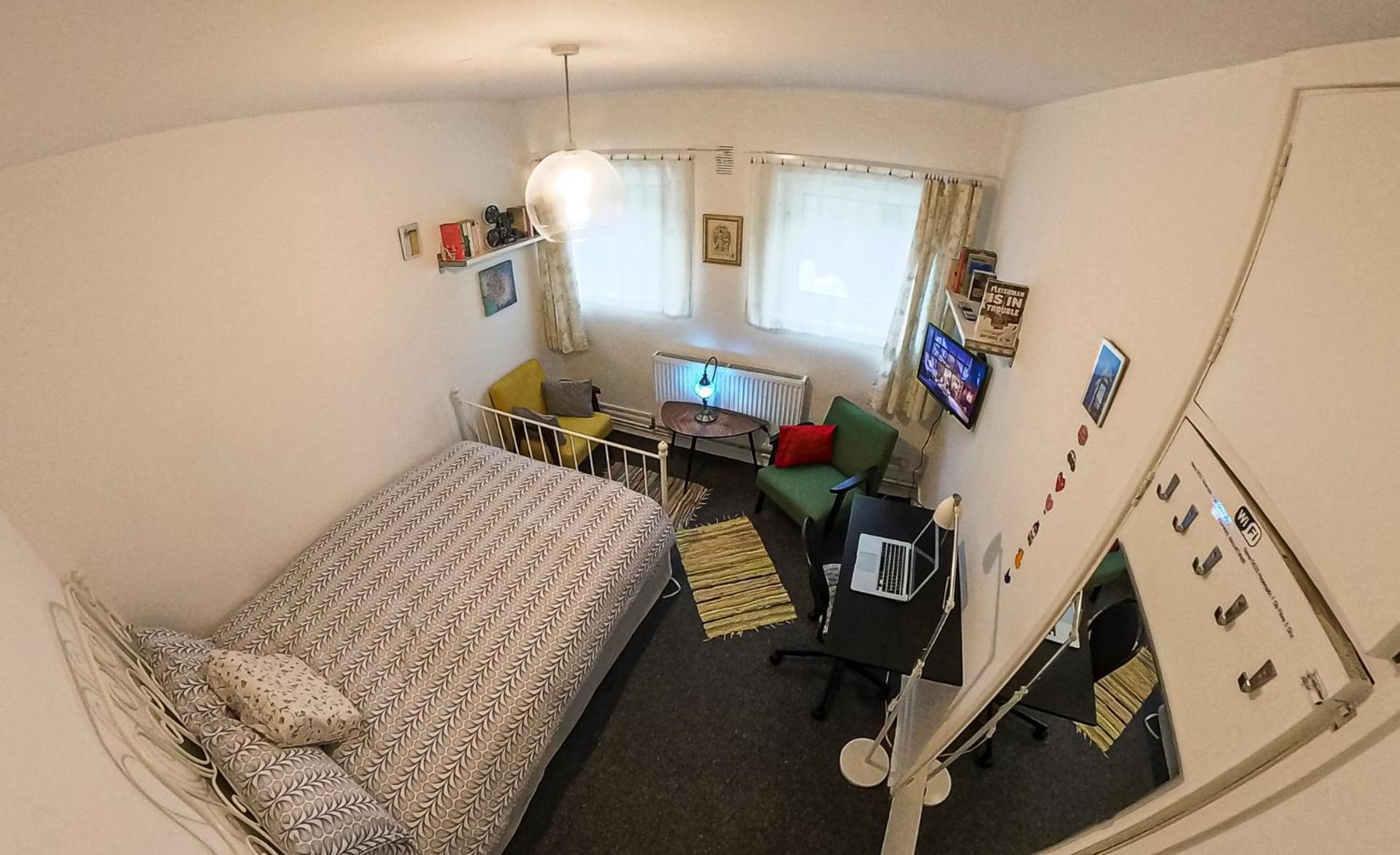 Centrally Located Comfortable In Habitación en casa particular