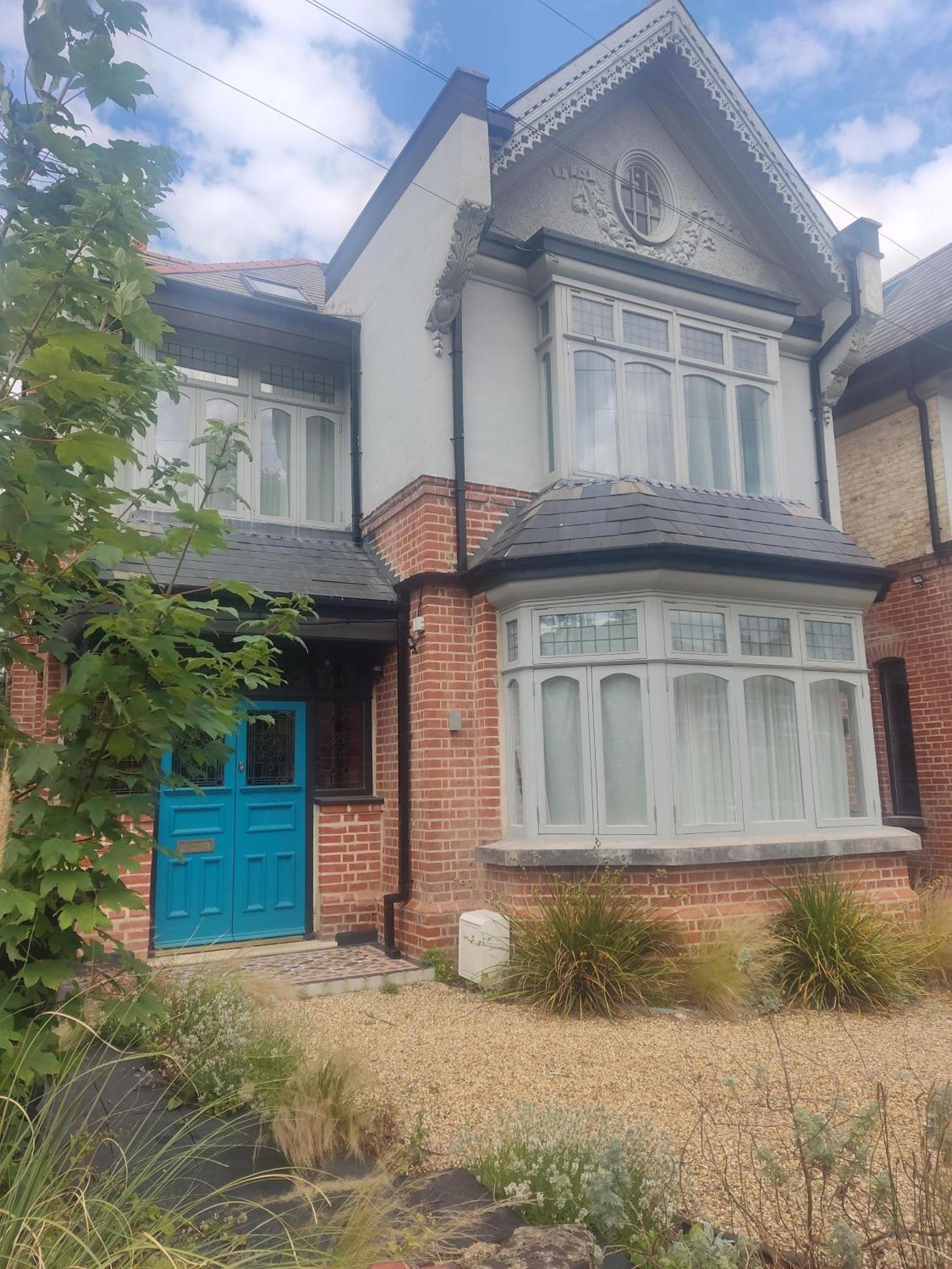 Remarkable 7-bed House In Holiday home London
