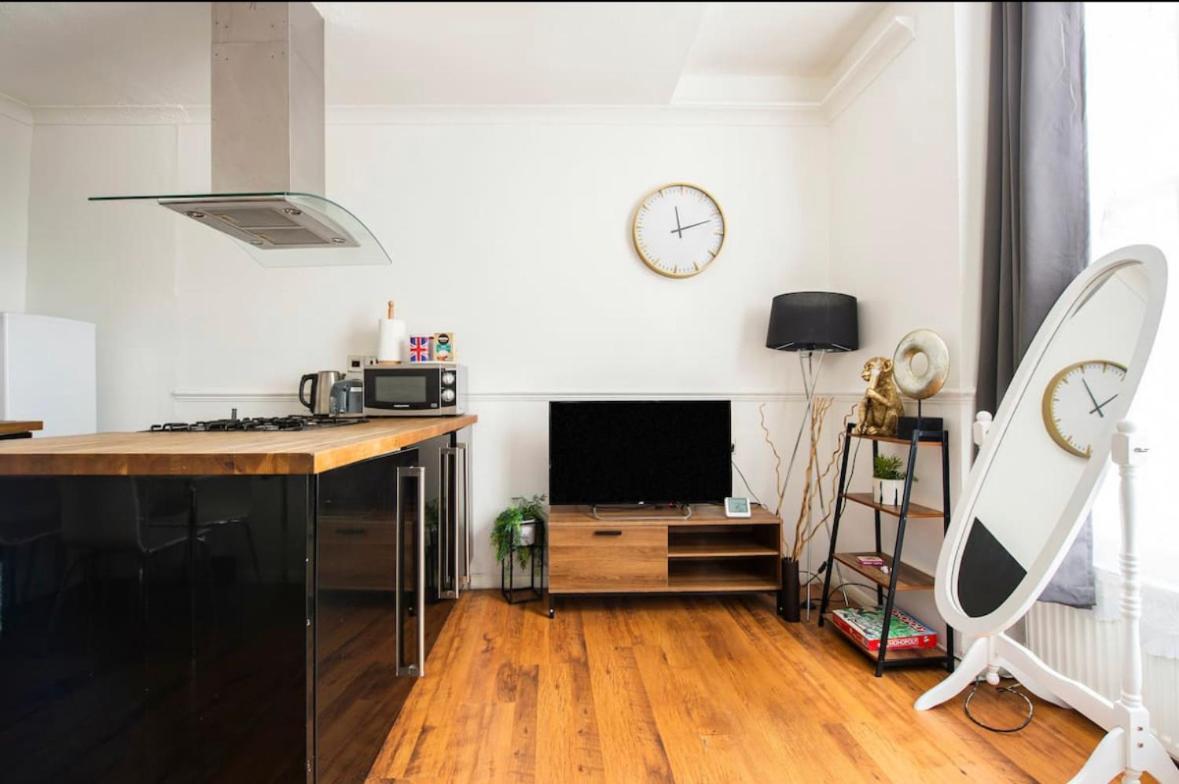 Hyde Park Apartment London