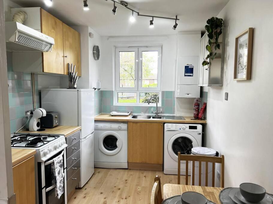 Golden Flat Next To Camden Town * London
