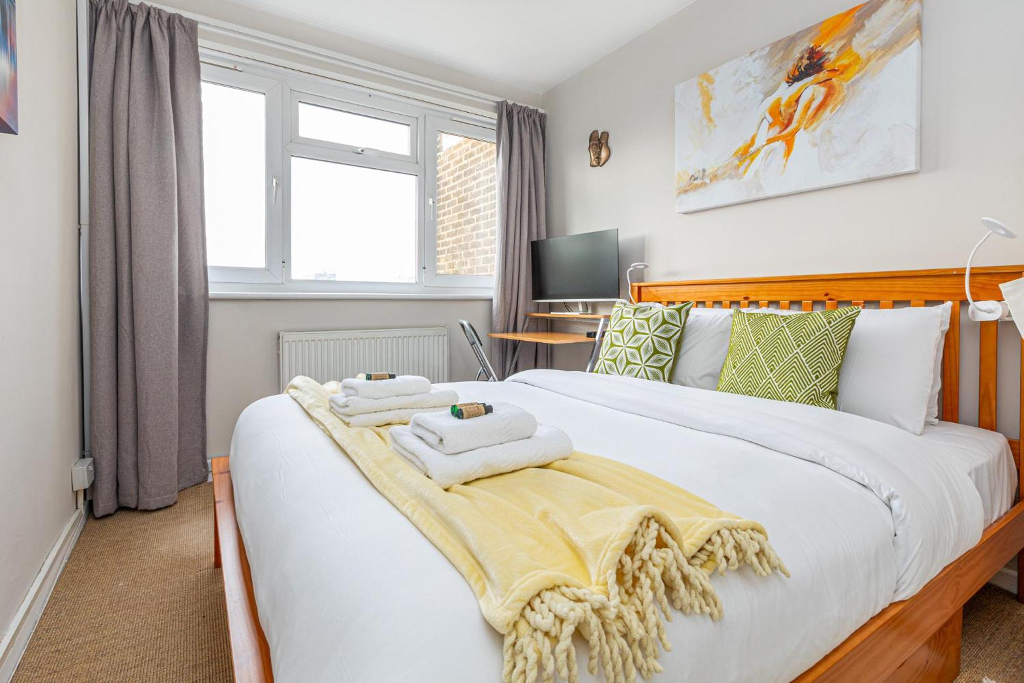 2br Balcony, Battersea, 5min Clapham Junction St London