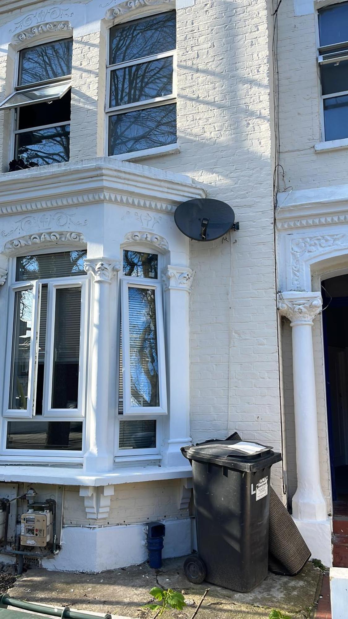Cozy Two Bed In Brixton Next To Station Apartment *