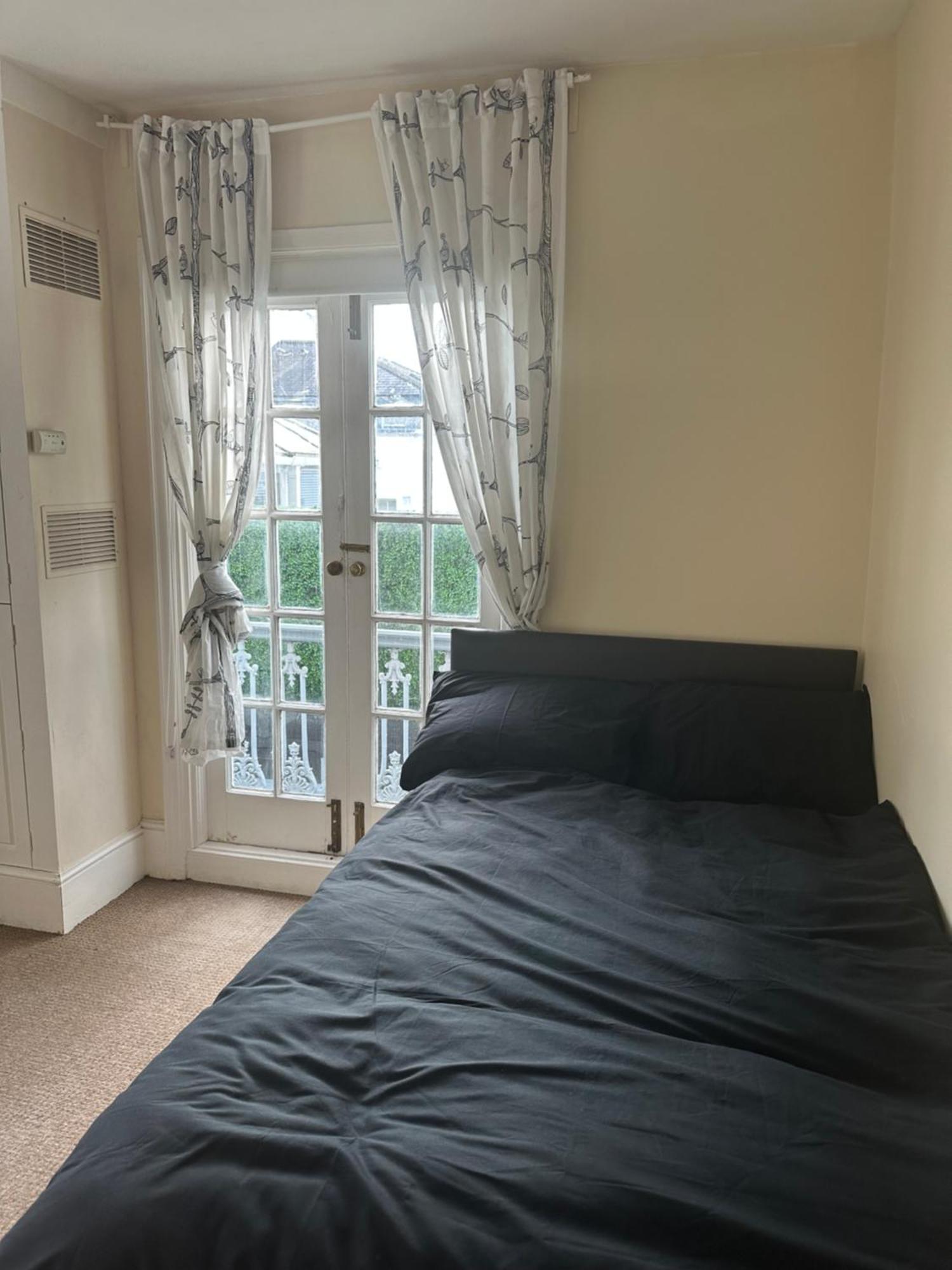 Double Bedroom In Privatunterkunft *