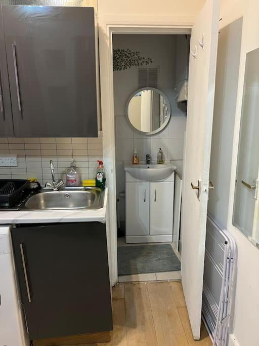 Flat In London-paddington Apartment