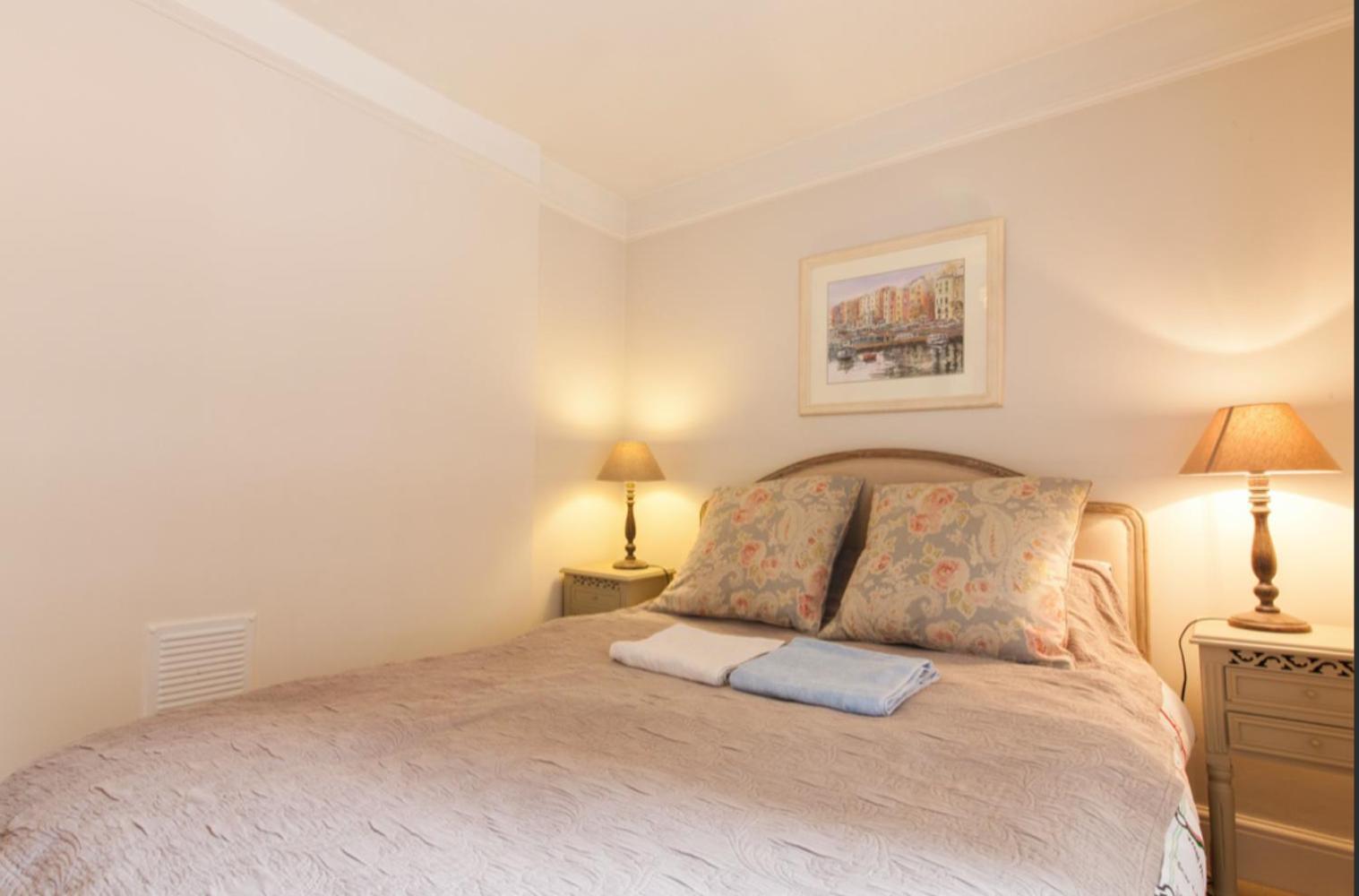Charming In Chelsea * London