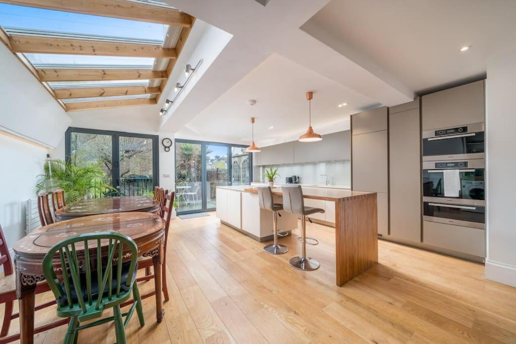 Appartement Stunning House Close To Notting Hill Londen