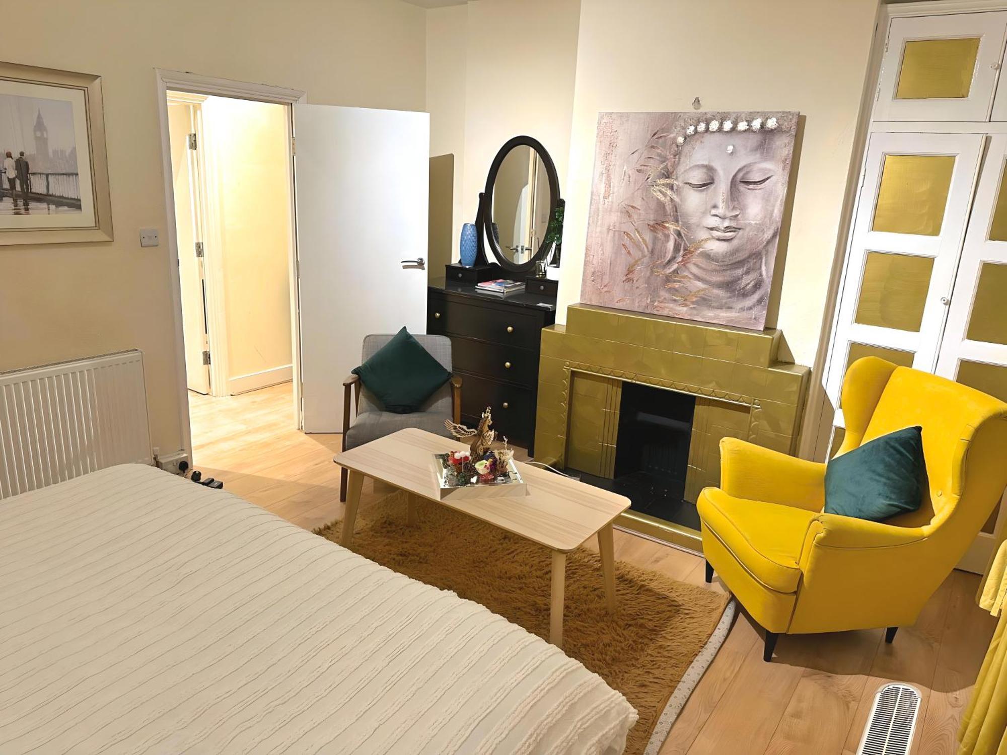 Apartment Central Chinatown 1 Bedroom 1 Bathroom Flat London