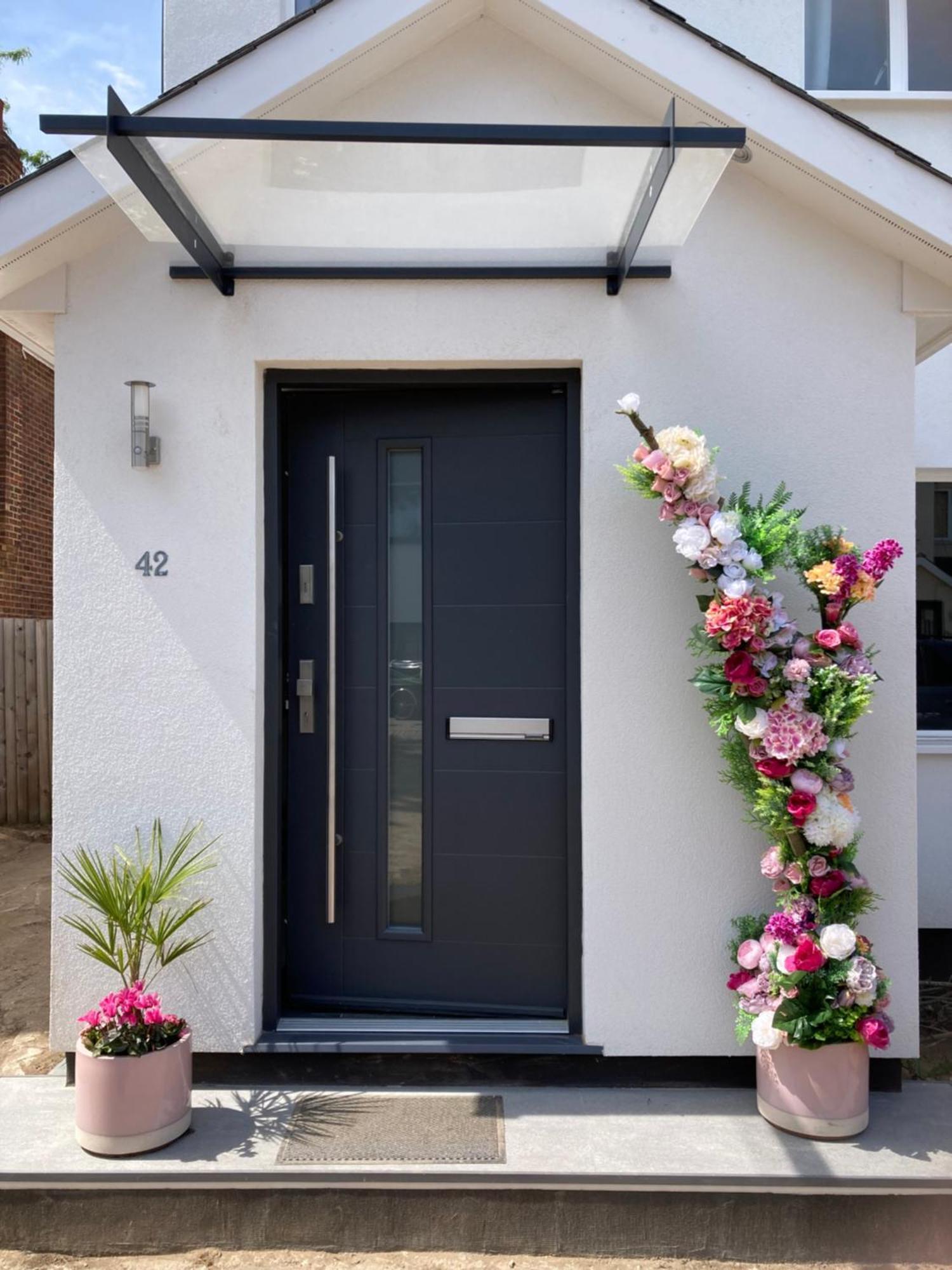 Cosy Modern Family Free Parking Garden * London