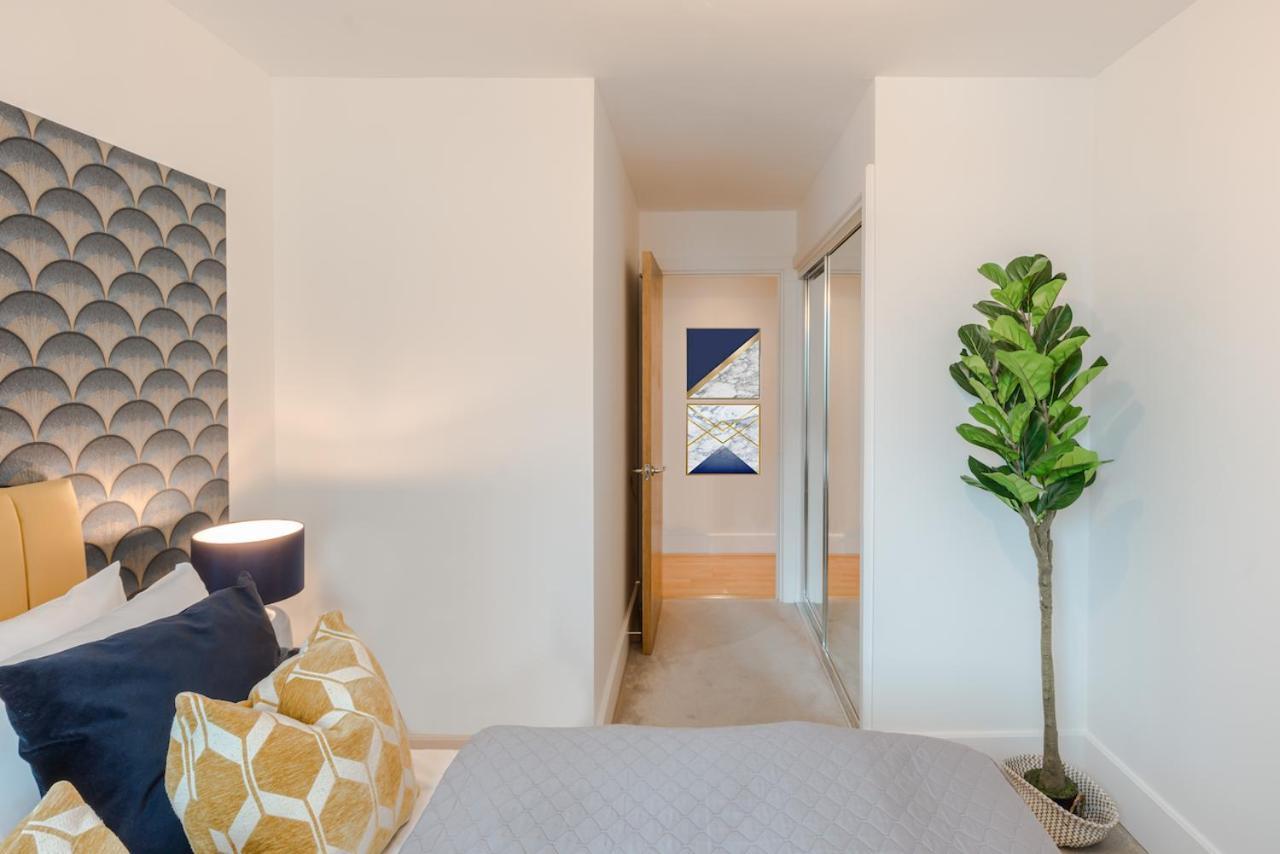 Apartment Huge Thames View Luxxe Nomad Design