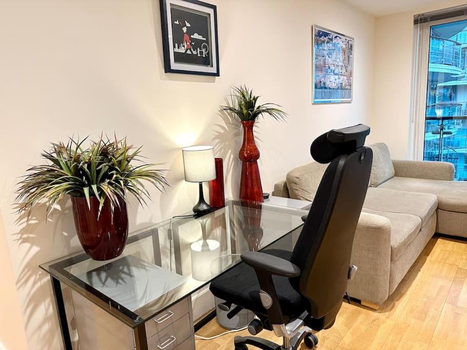 Leilighet Stunning 2 Bed Thames River View - London